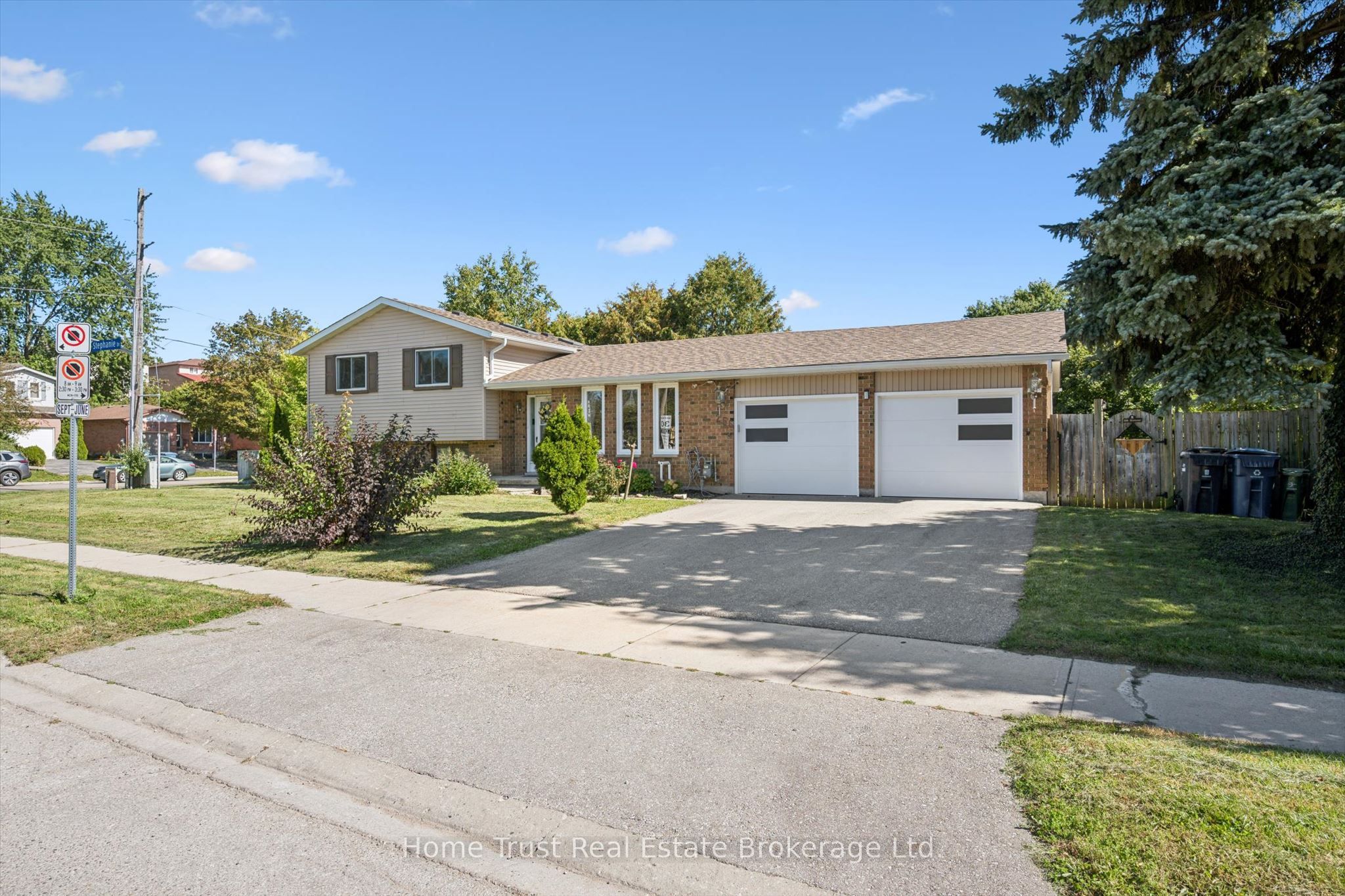 256 Stephanie Drive Property Photo 2