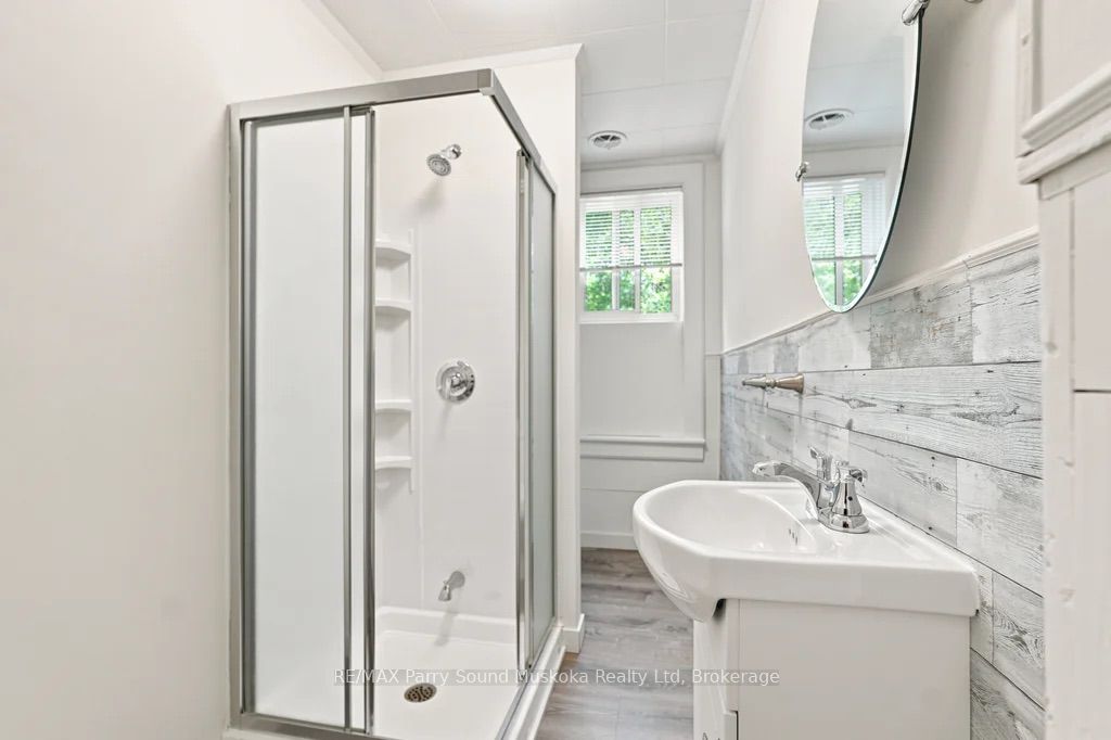 18 William Street Property Photo 28