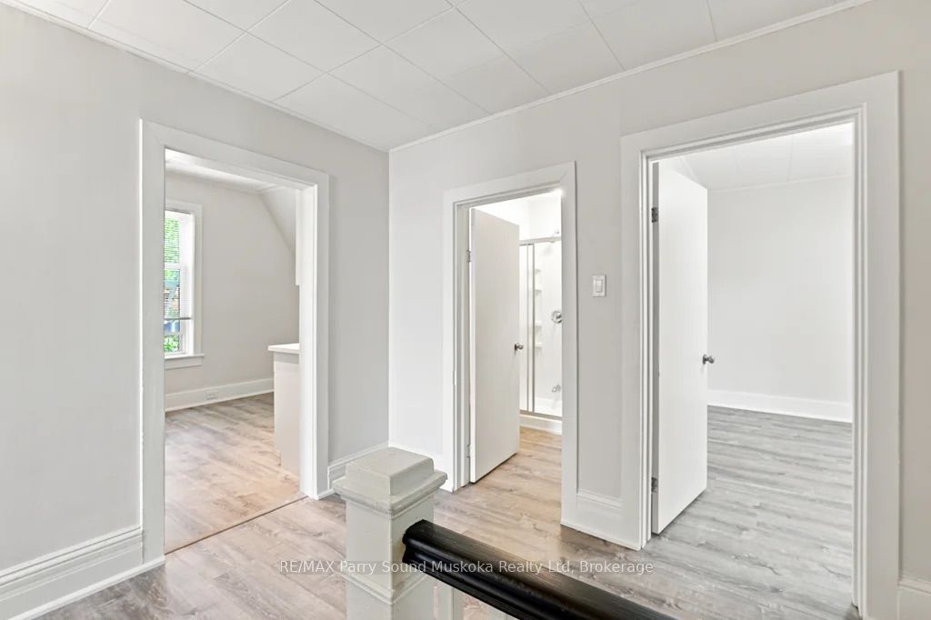18 William Street Property Photo 34