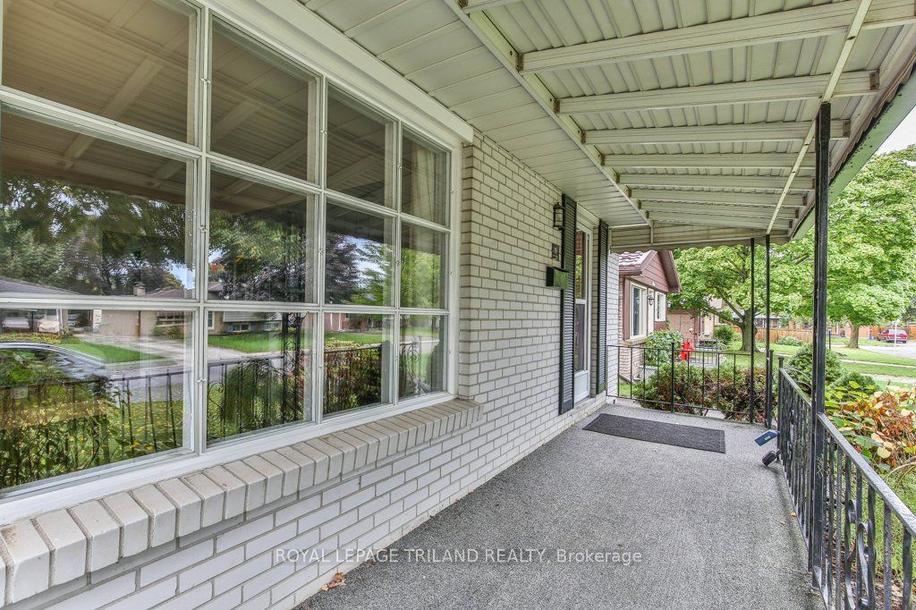 15 Talavera Crescent Property Photo 6