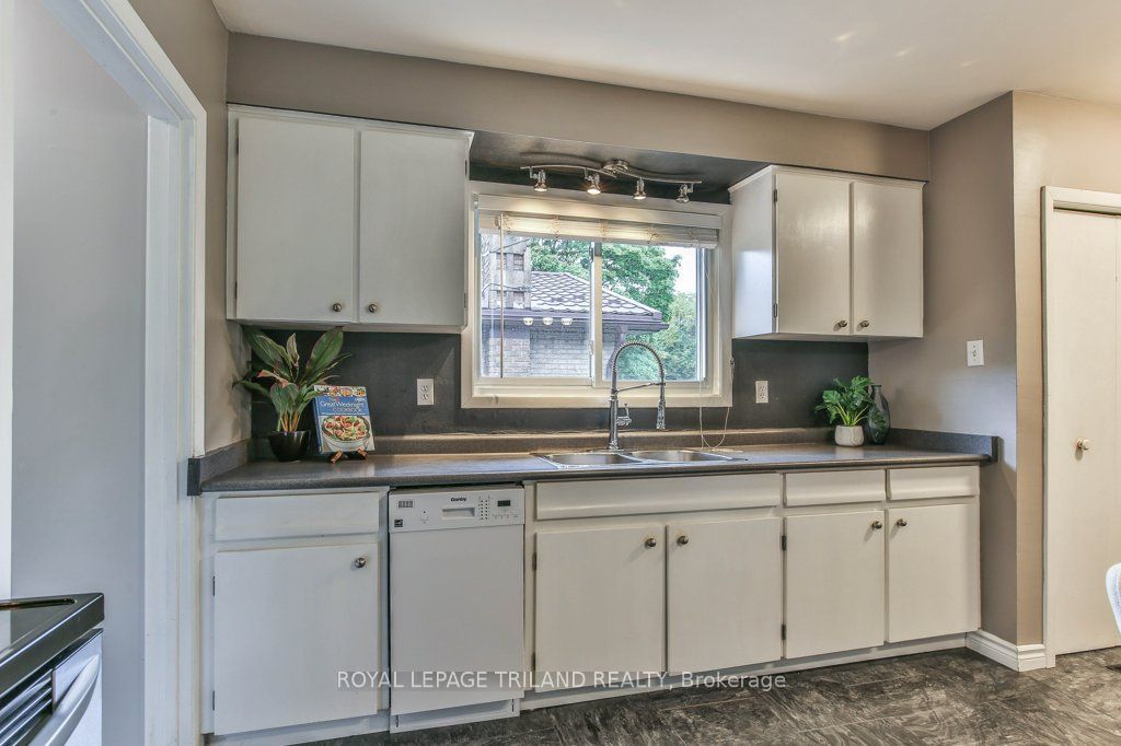 15 Talavera Crescent Property Photo 11