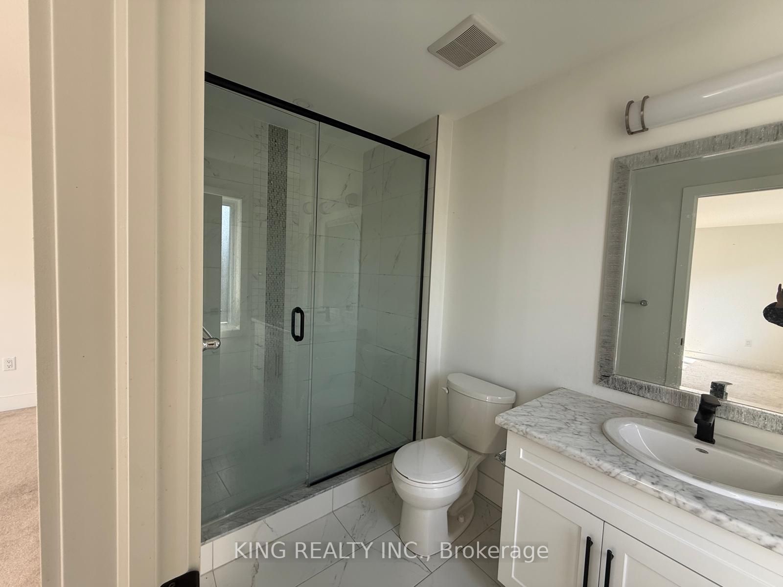 27 Christopher Court Upper Property Photo 19