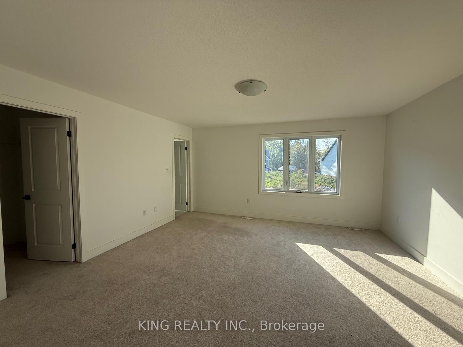 27 Christopher Court Upper Property Photo 22