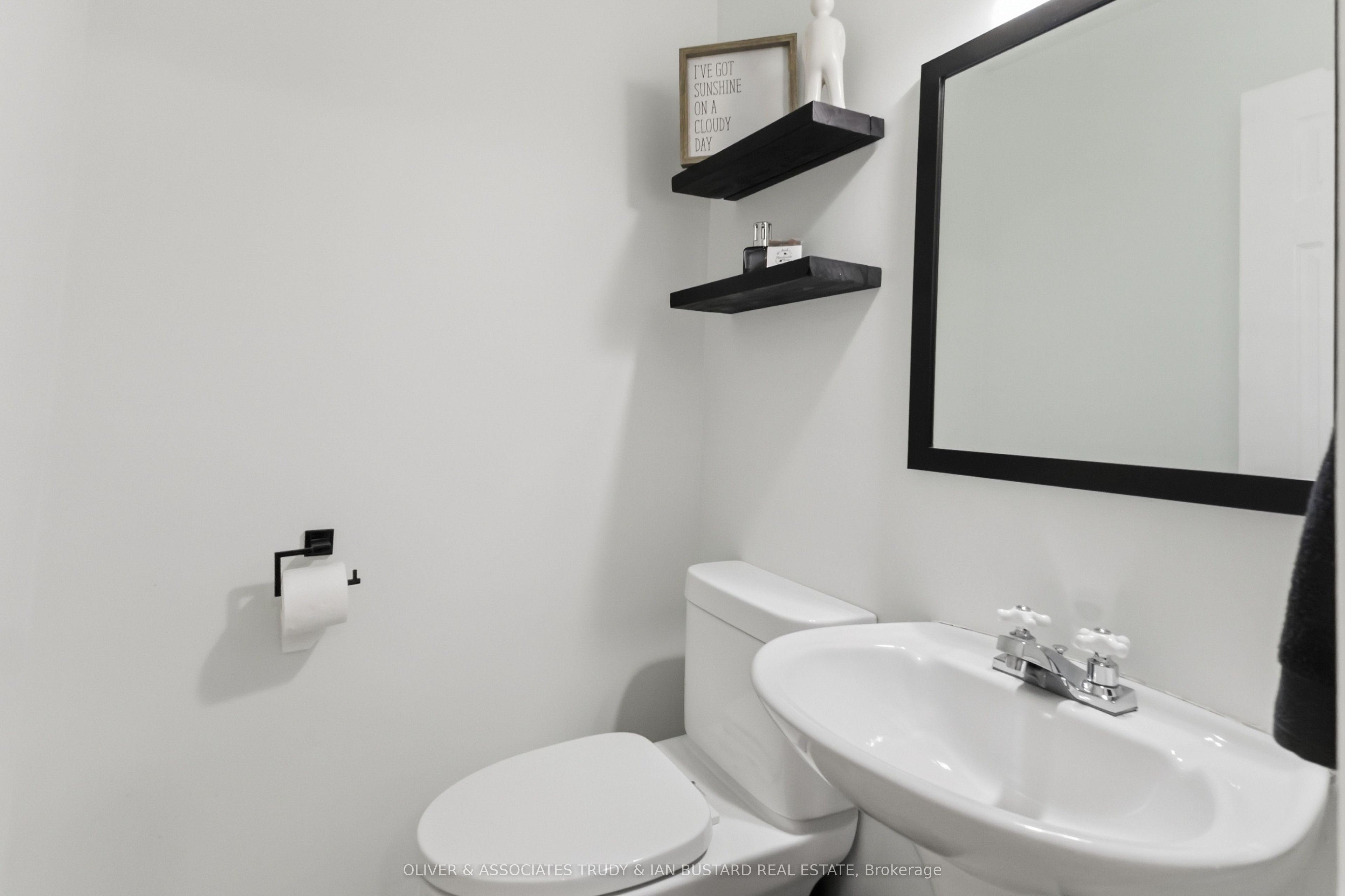 109 Mcmaster Drive E Property Photo 17