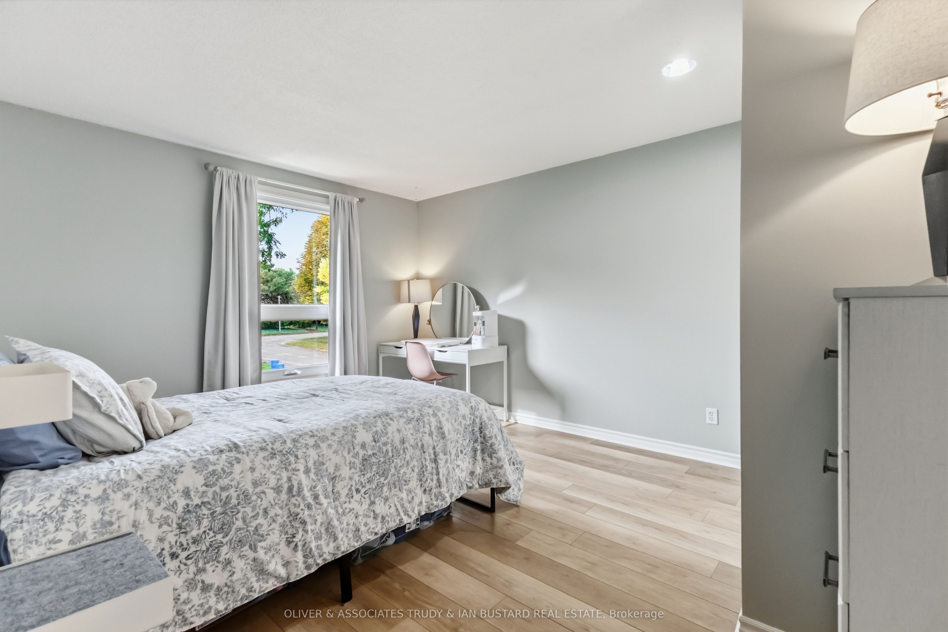 109 Mcmaster Drive E Property Photo 26