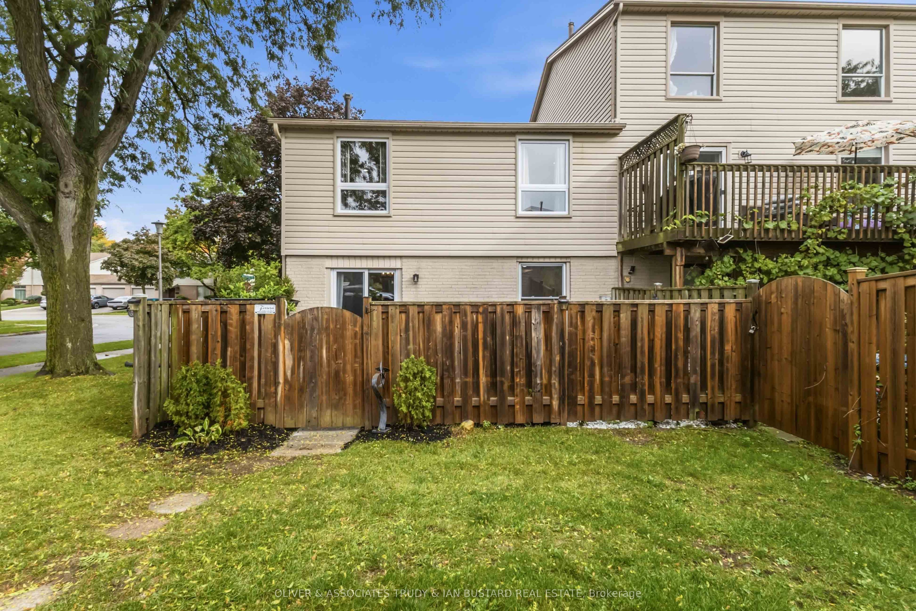 109 Mcmaster Drive E Property Photo 31
