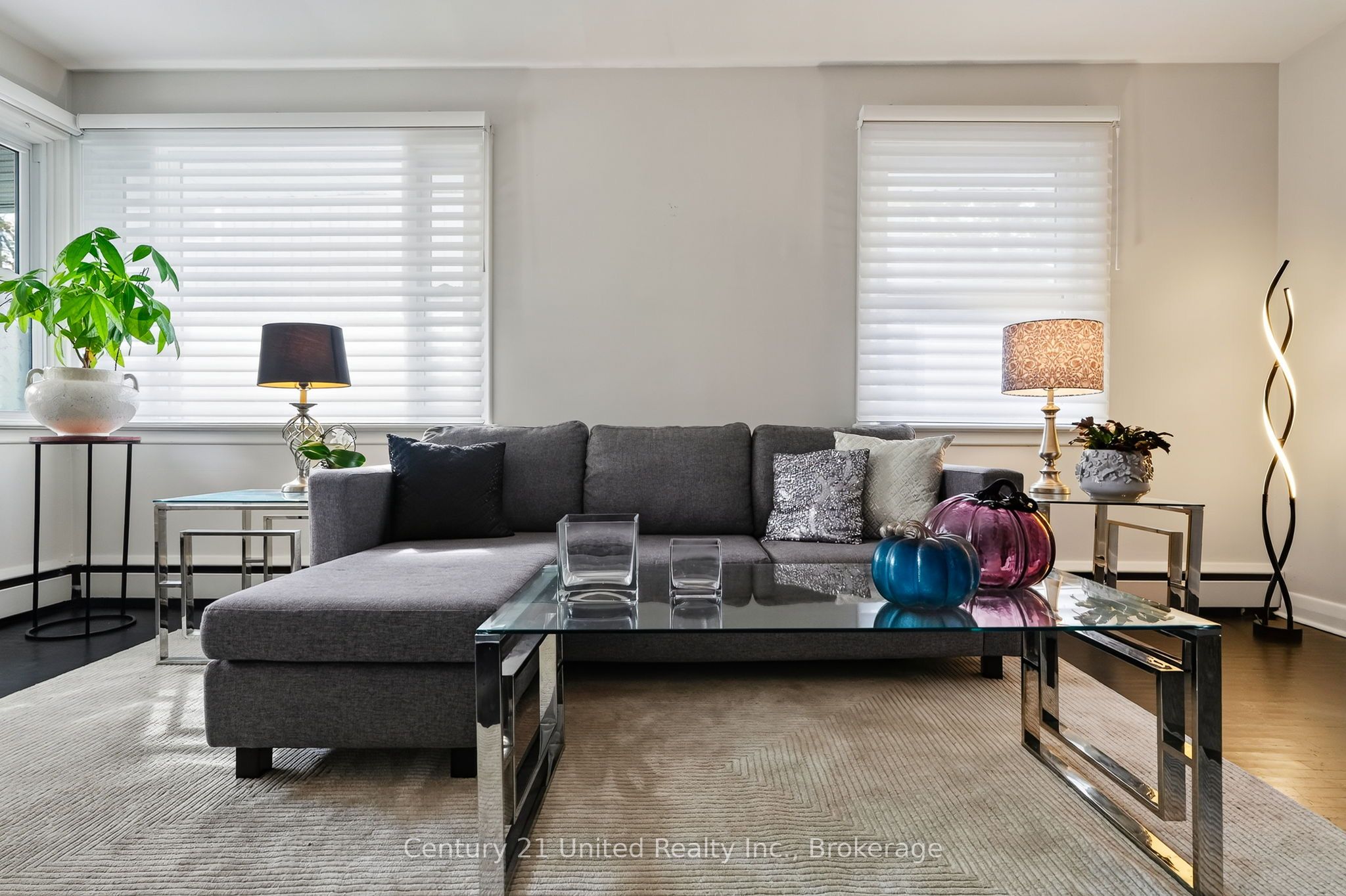 108 James Street E Property Photo 15