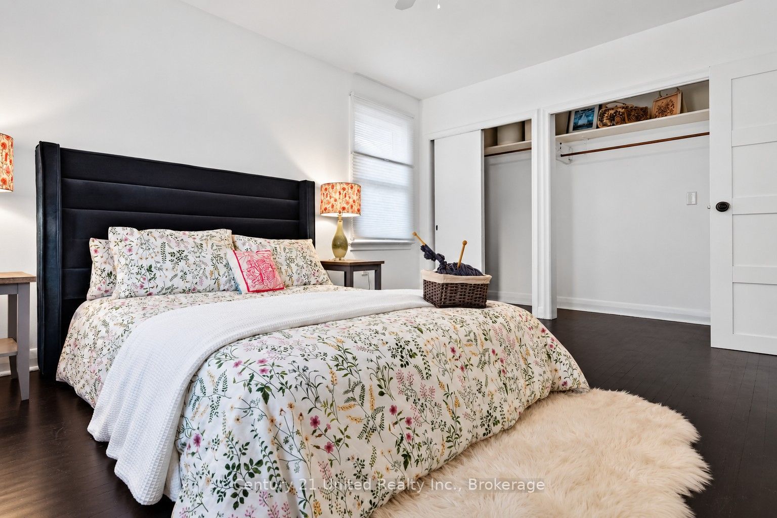 108 James Street E Property Photo 26