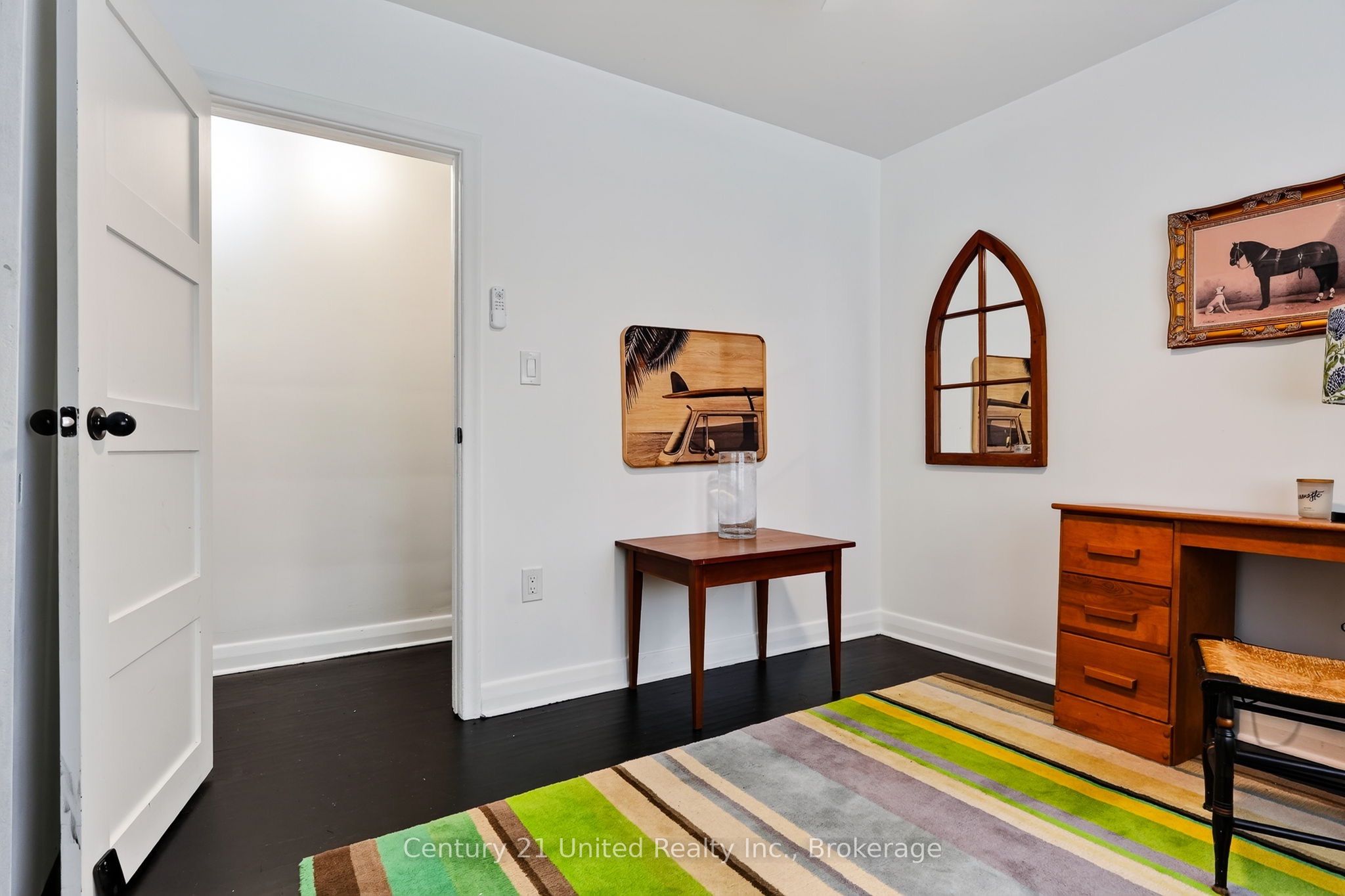 108 James Street E Property Photo 33