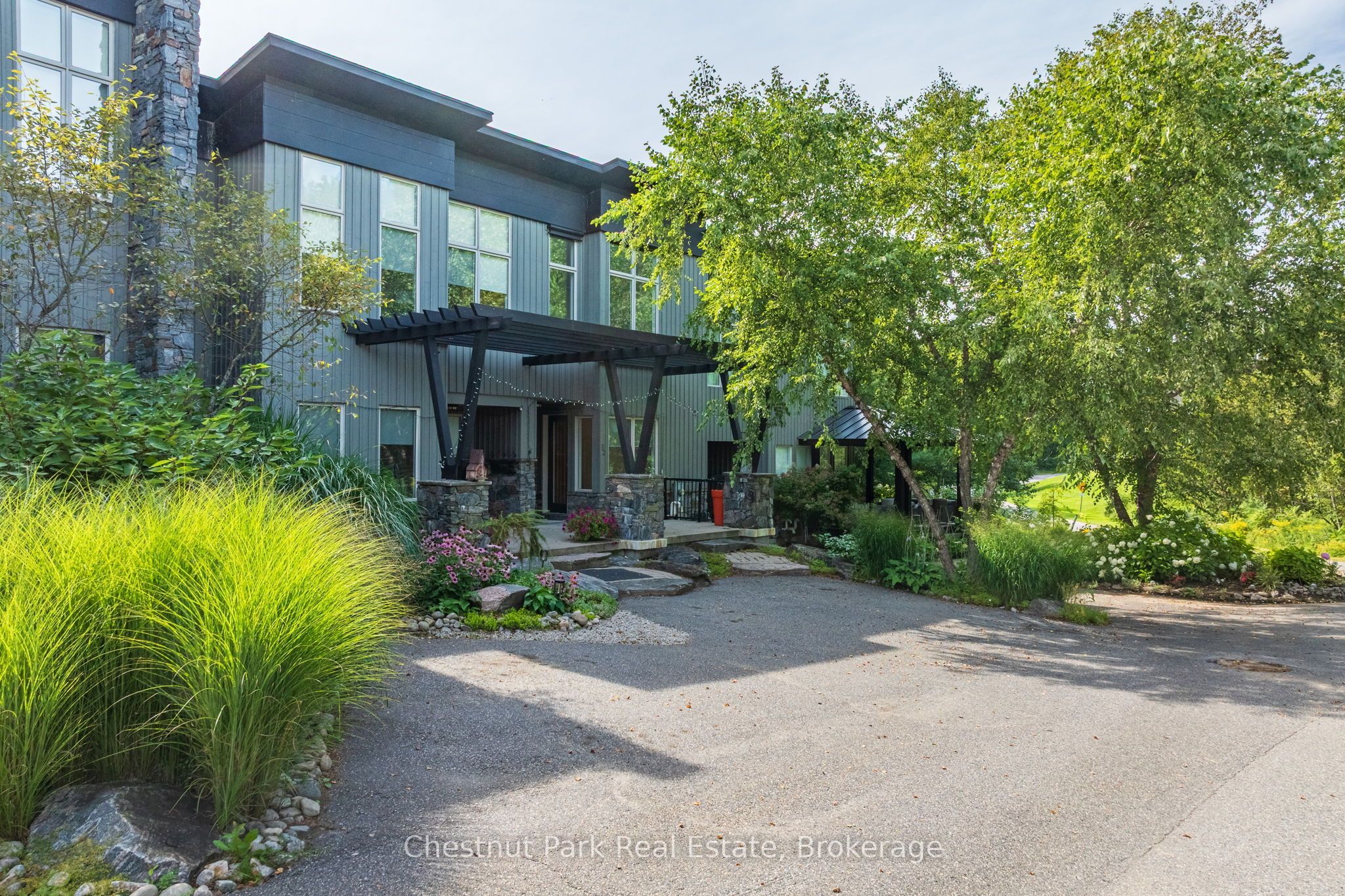 62 Carrick Trail Property Photo 2