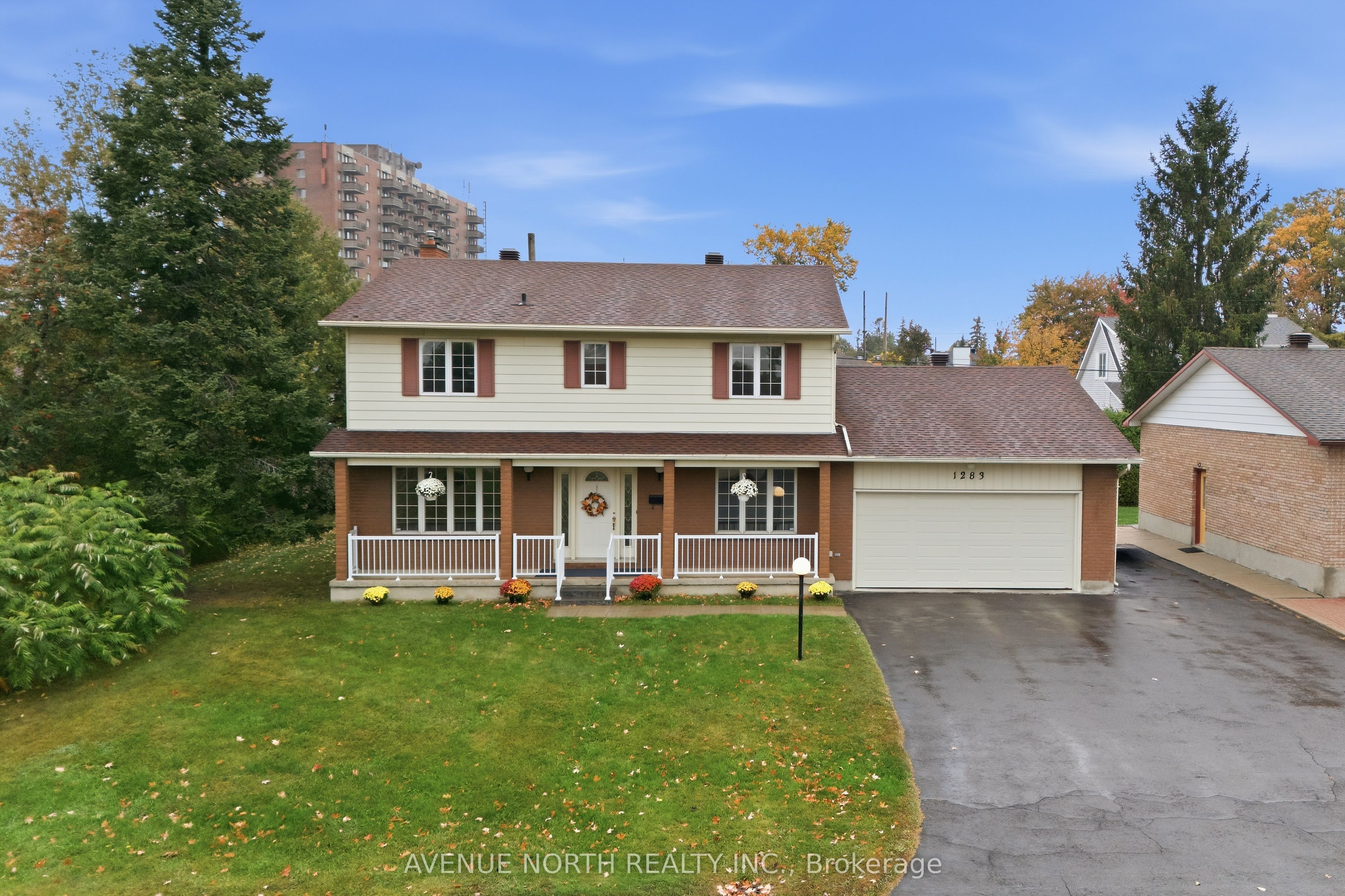 1283 Surrey Avenue Property Photo 1