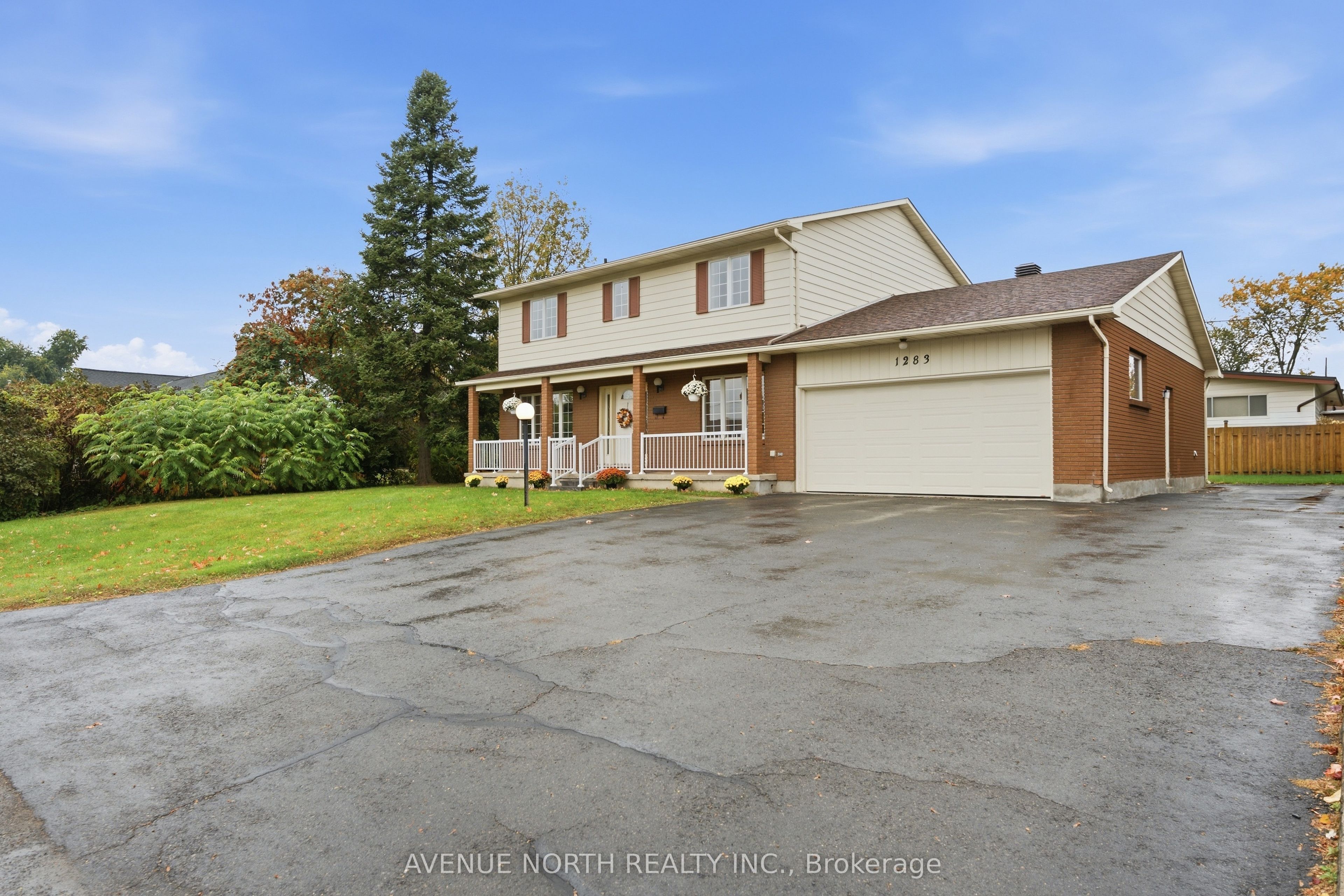 1283 Surrey Avenue Property Photo 3