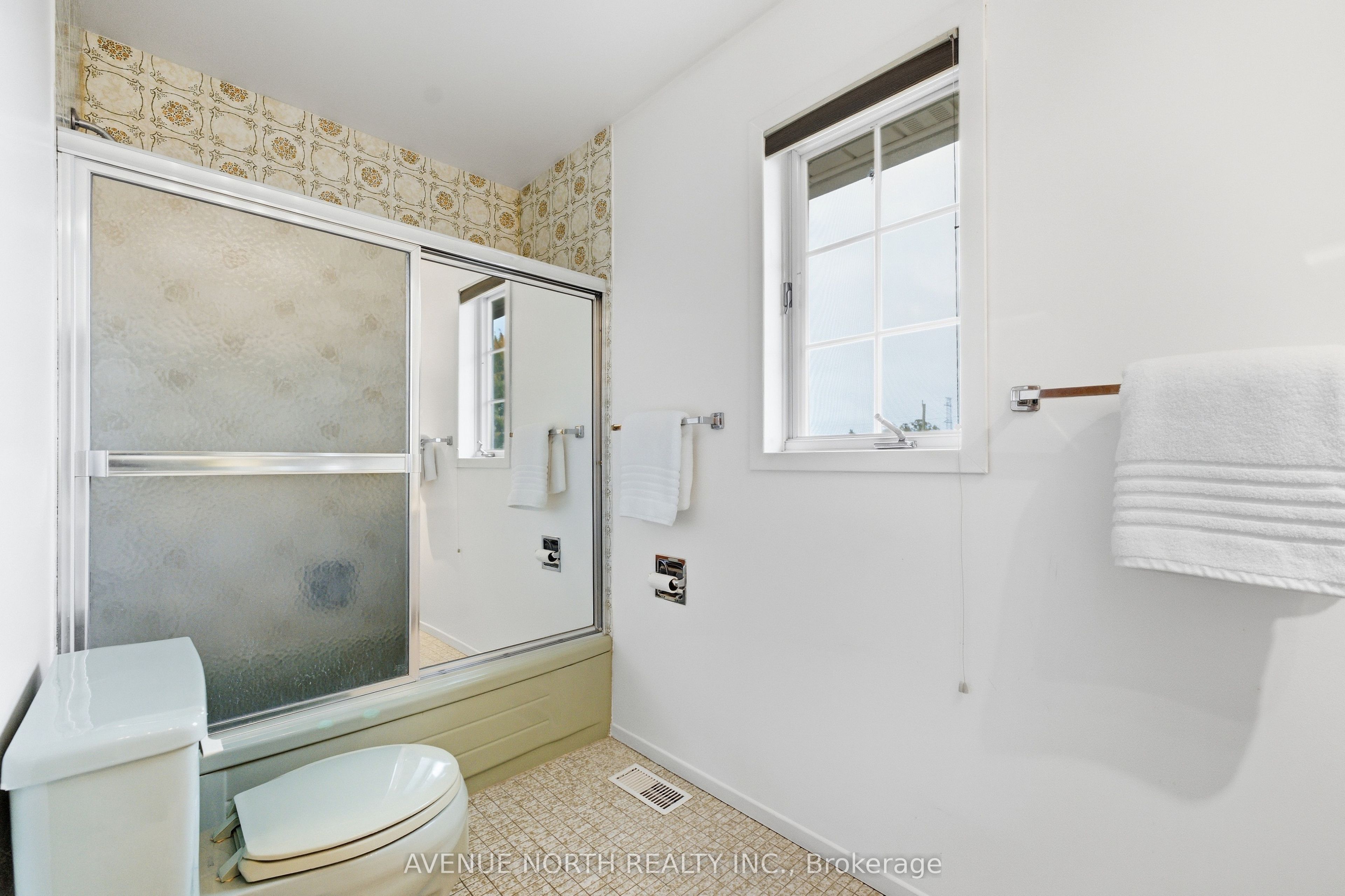 1283 Surrey Avenue Property Photo 32