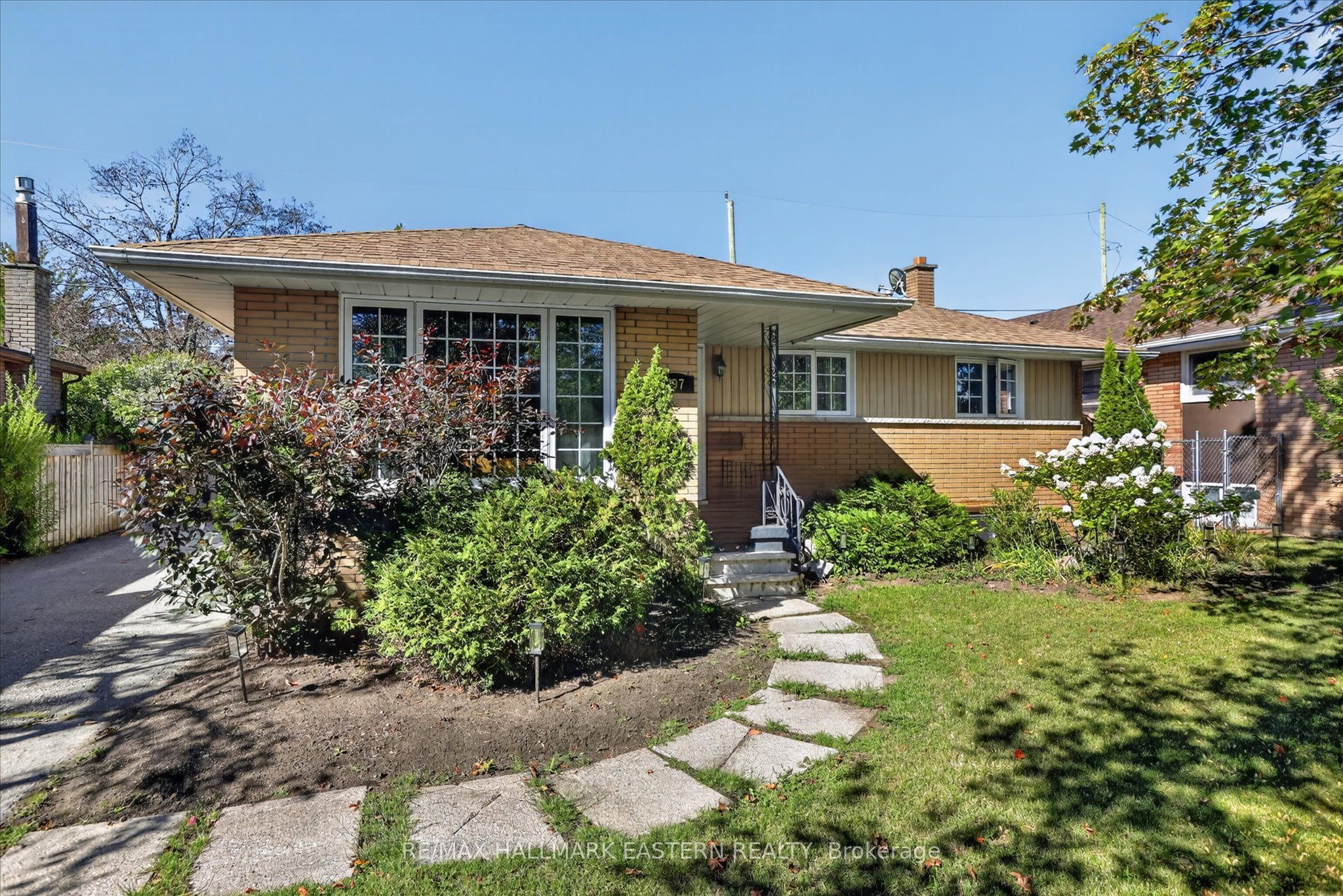 897 Westdale Avenue Property Photo 2