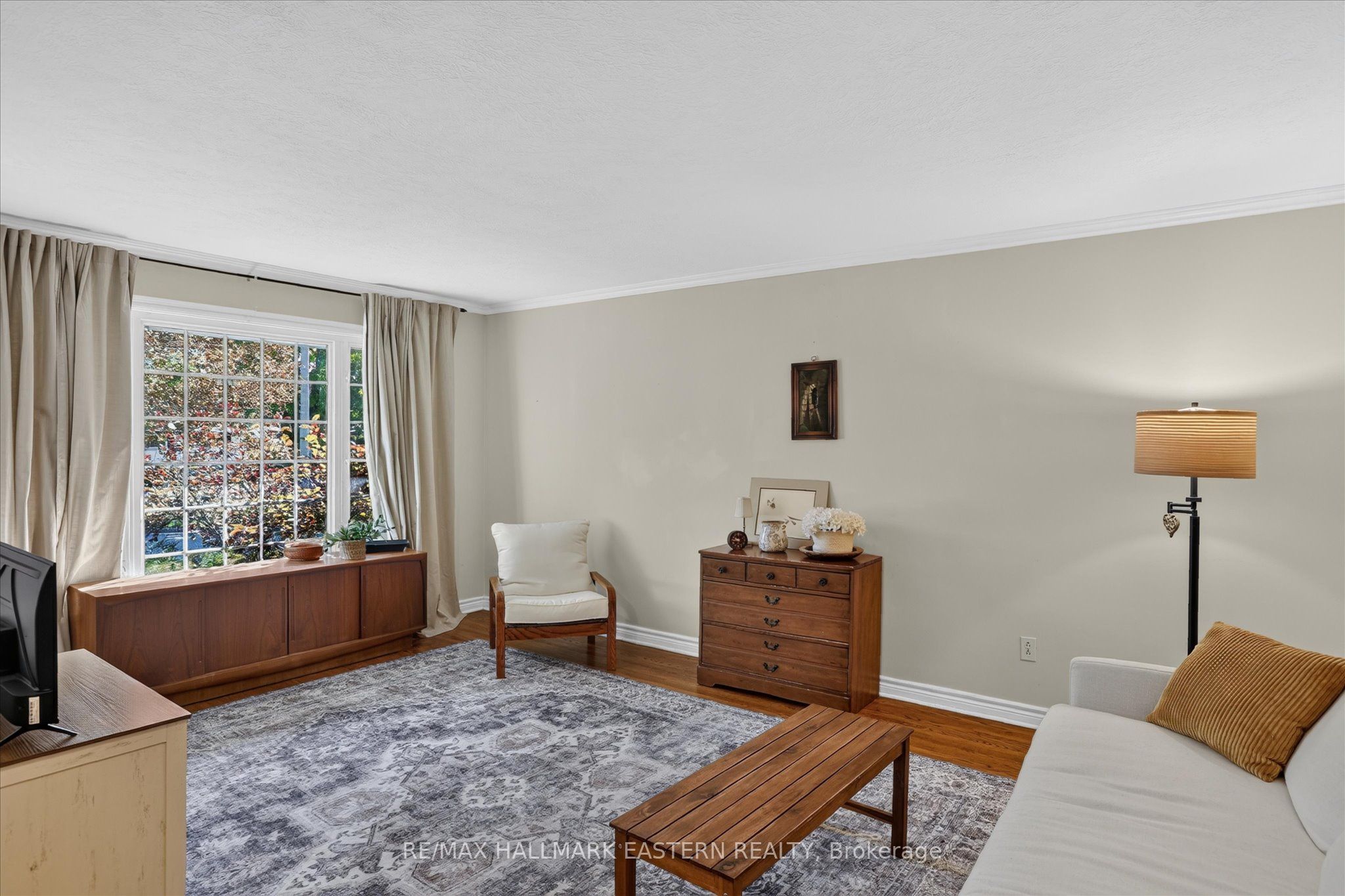 897 Westdale Avenue Property Photo 5