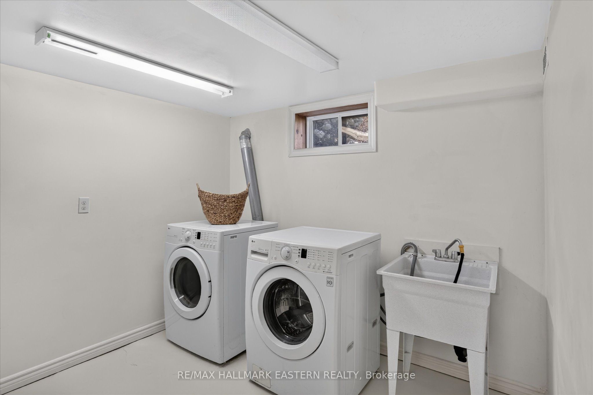897 Westdale Avenue Property Photo 20