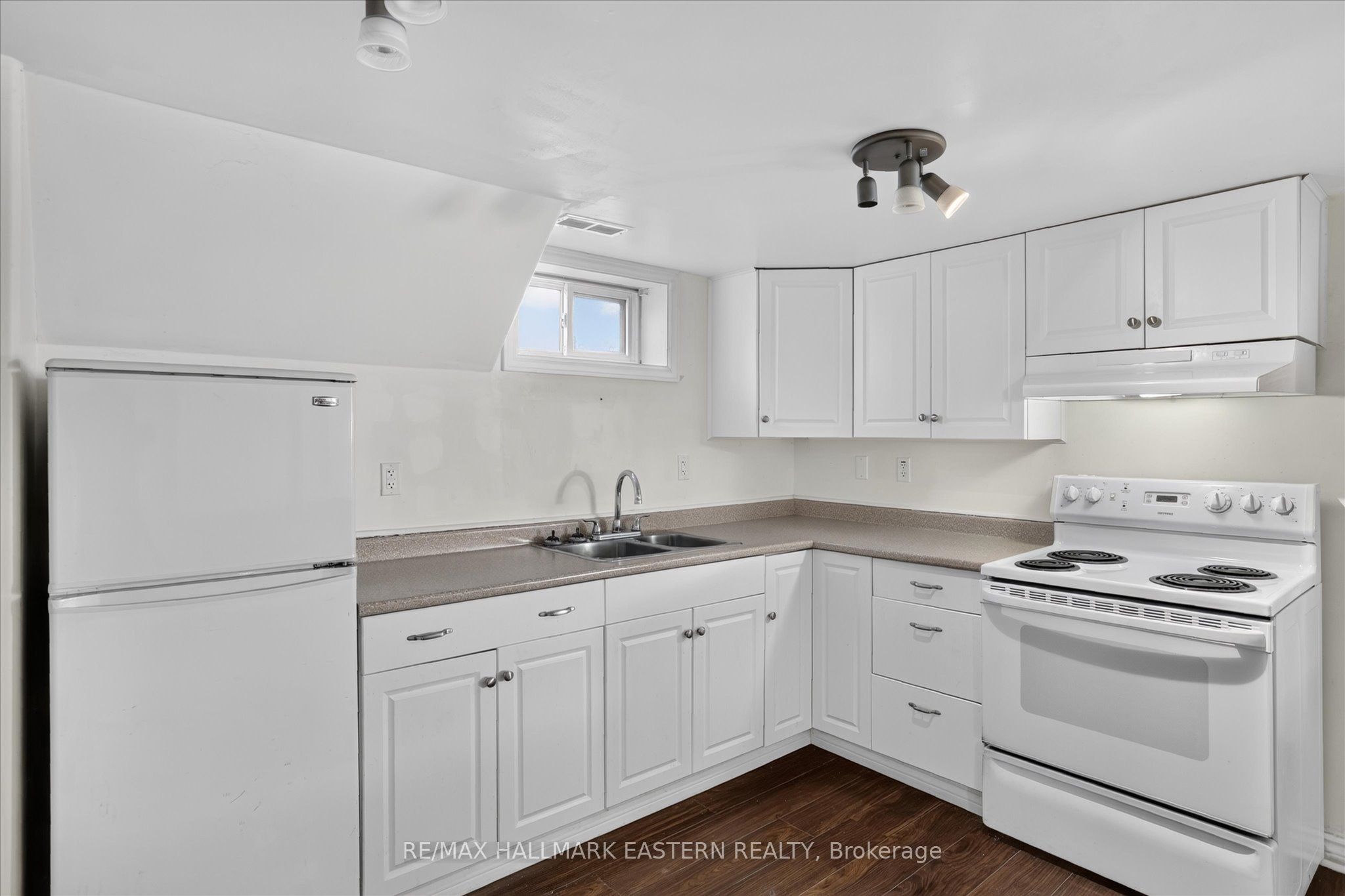 897 Westdale Avenue Property Photo 22