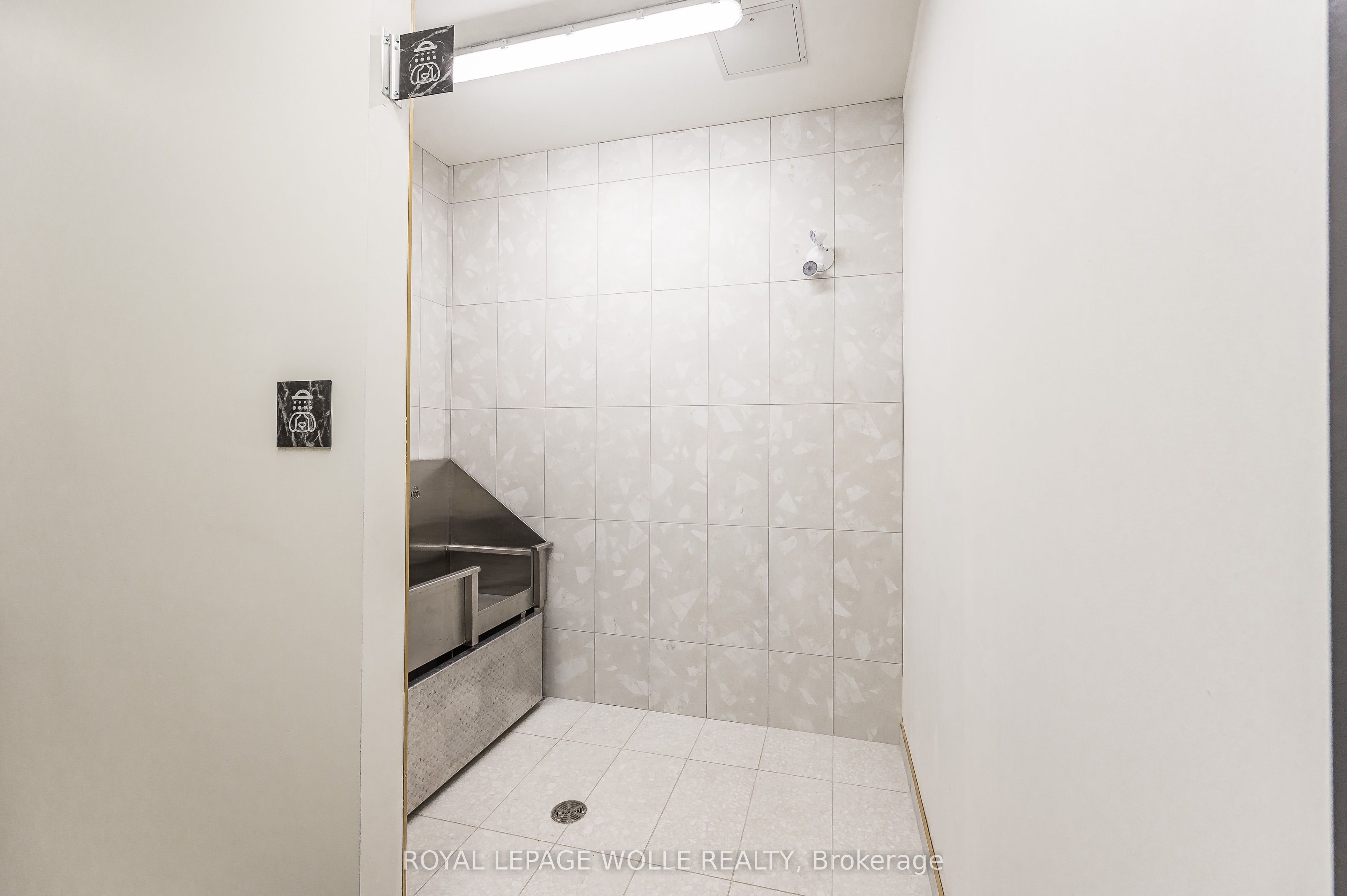 24 Union Street E 205 Property Photo 41