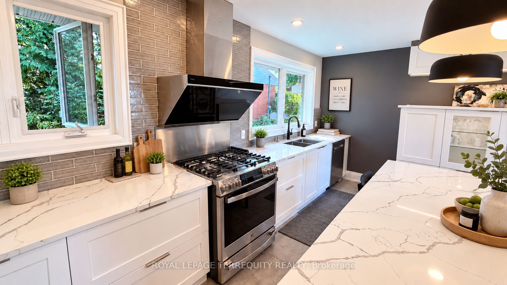 410 Kerman Avenue Property Photo 17