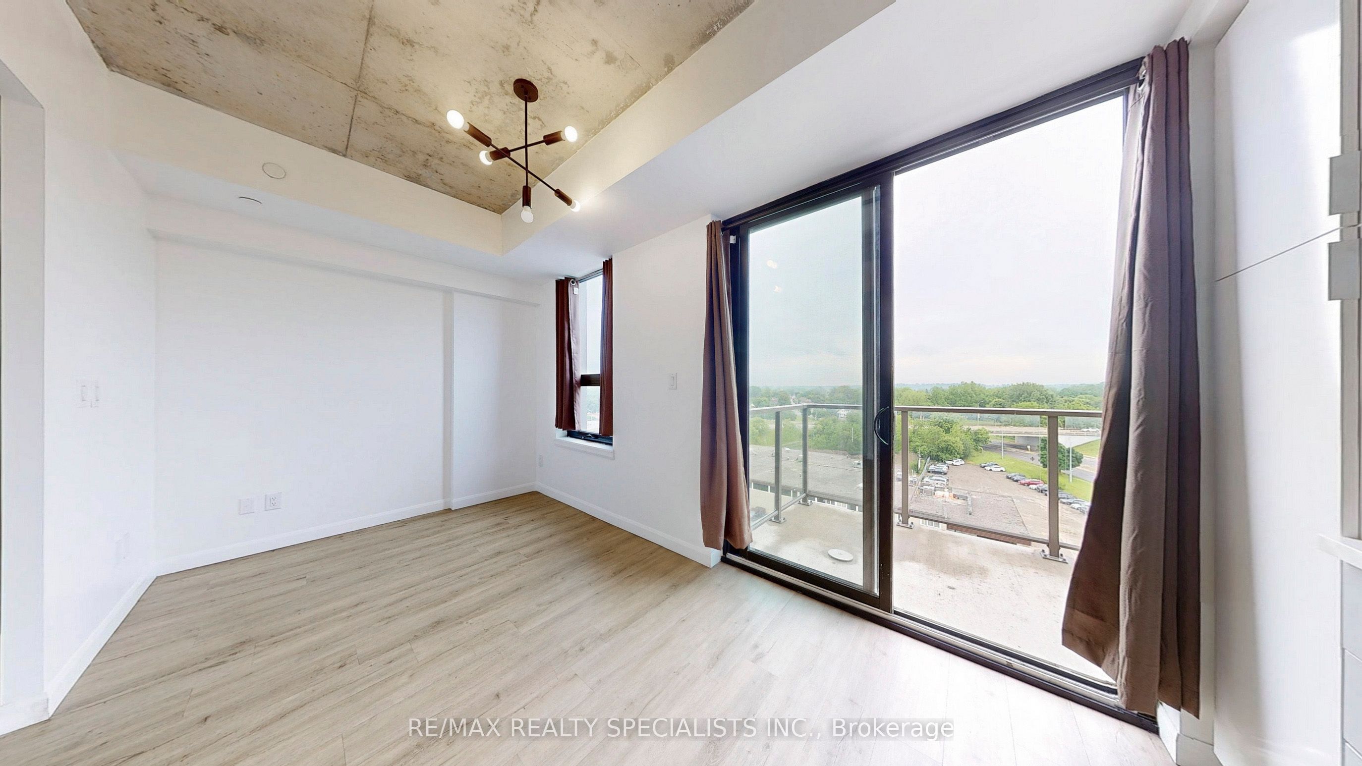 7 Erie Avenue 809 Property Photo 10