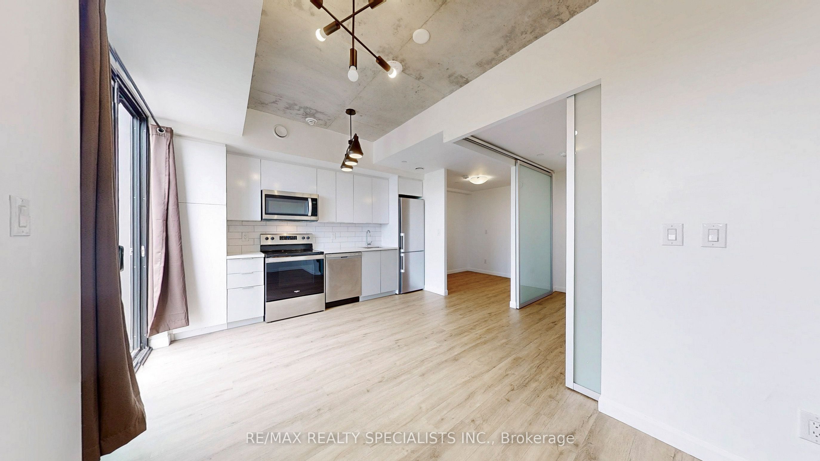7 Erie Avenue 809 Property Photo 11