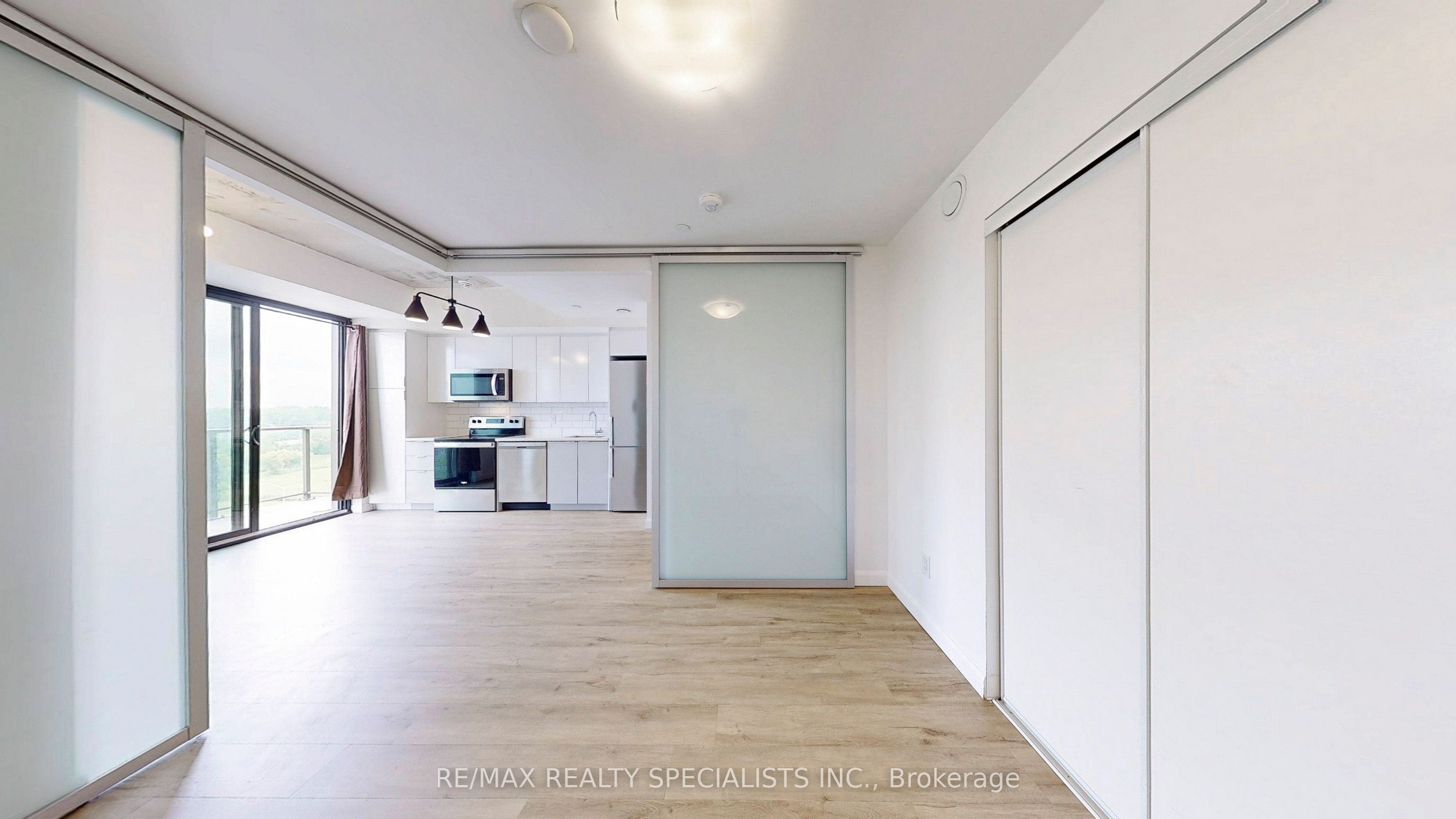 7 Erie Avenue 809 Property Photo 15