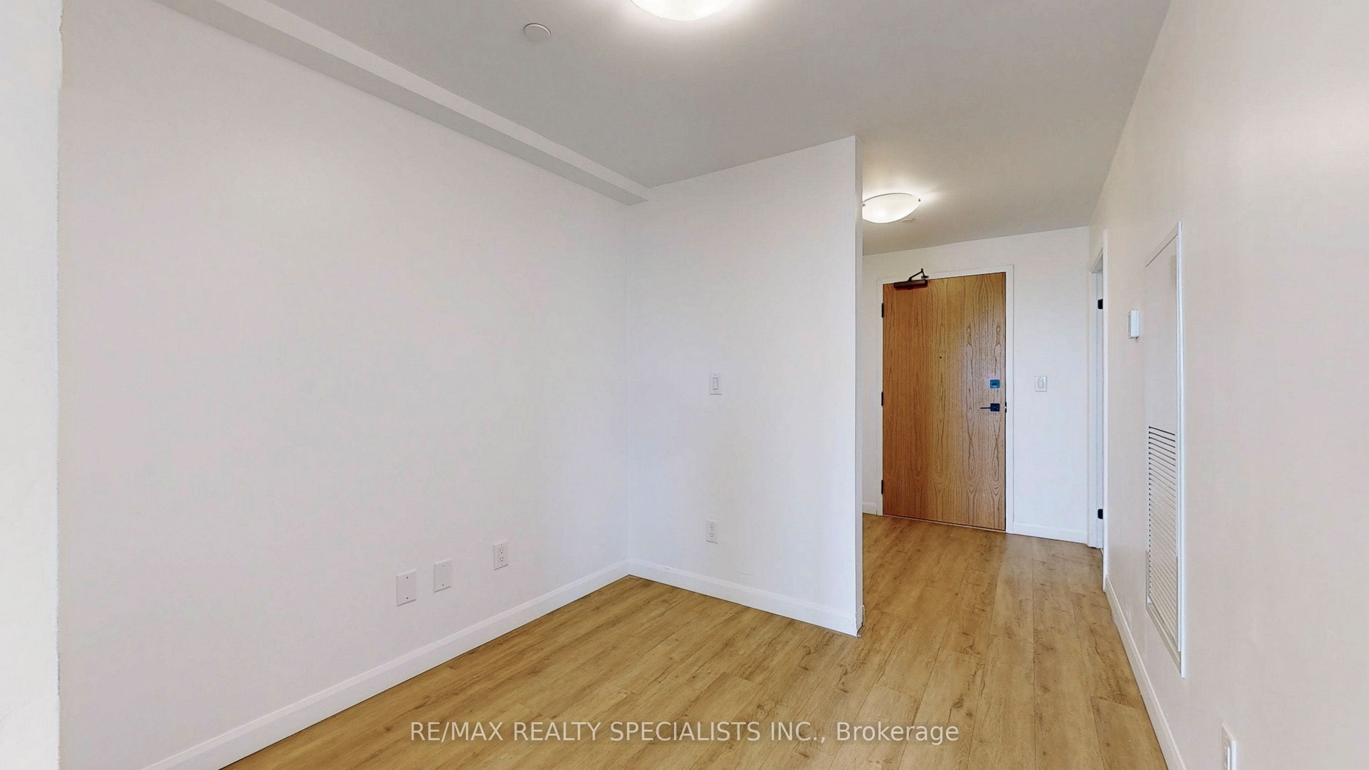 7 Erie Avenue 809 Property Photo 16