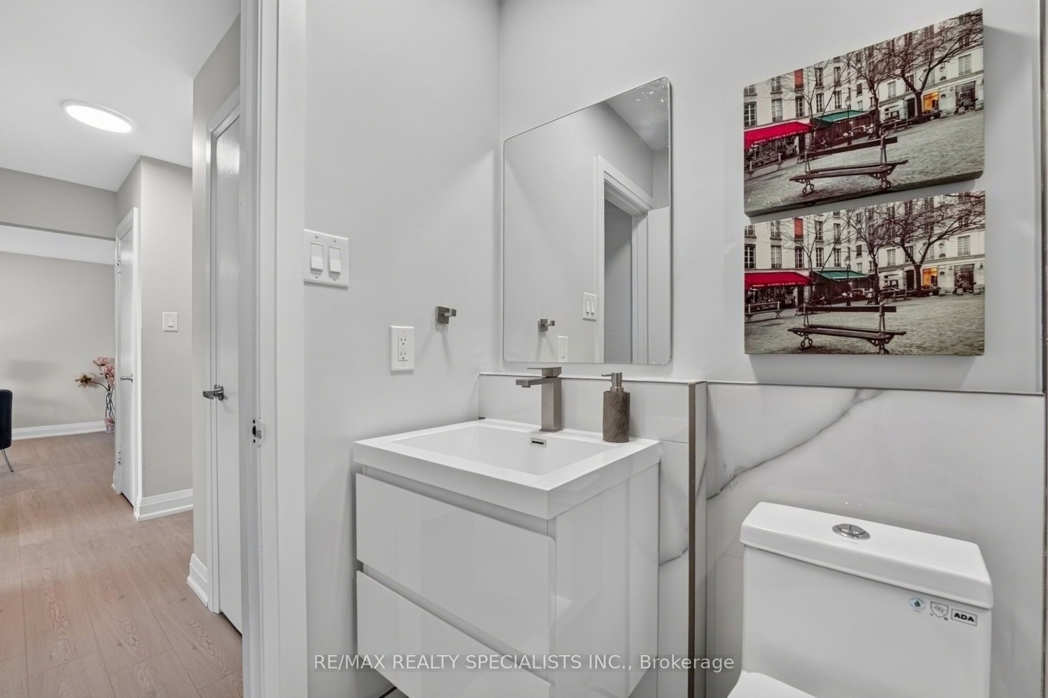 426 Queenston Street 33 Property Photo 21