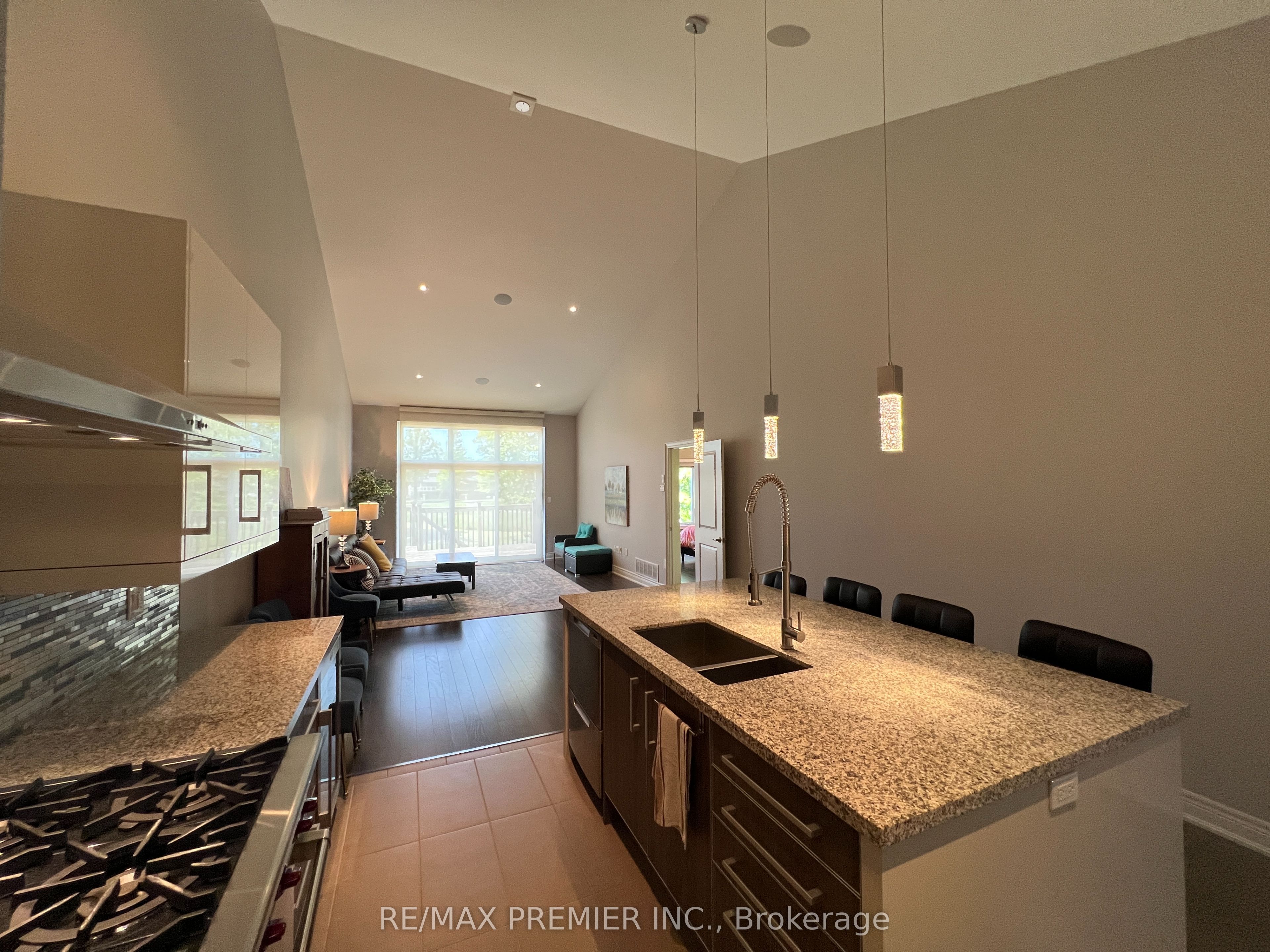 7673 Green Vista Gate 140 Property Photo 6
