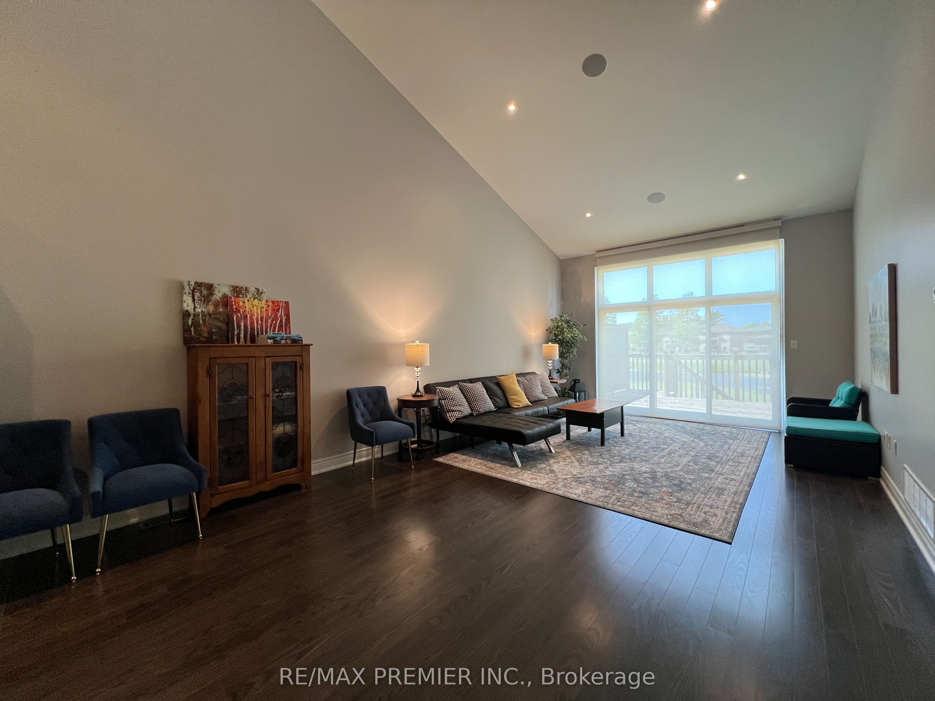 7673 Green Vista Gate 140 Property Photo 8