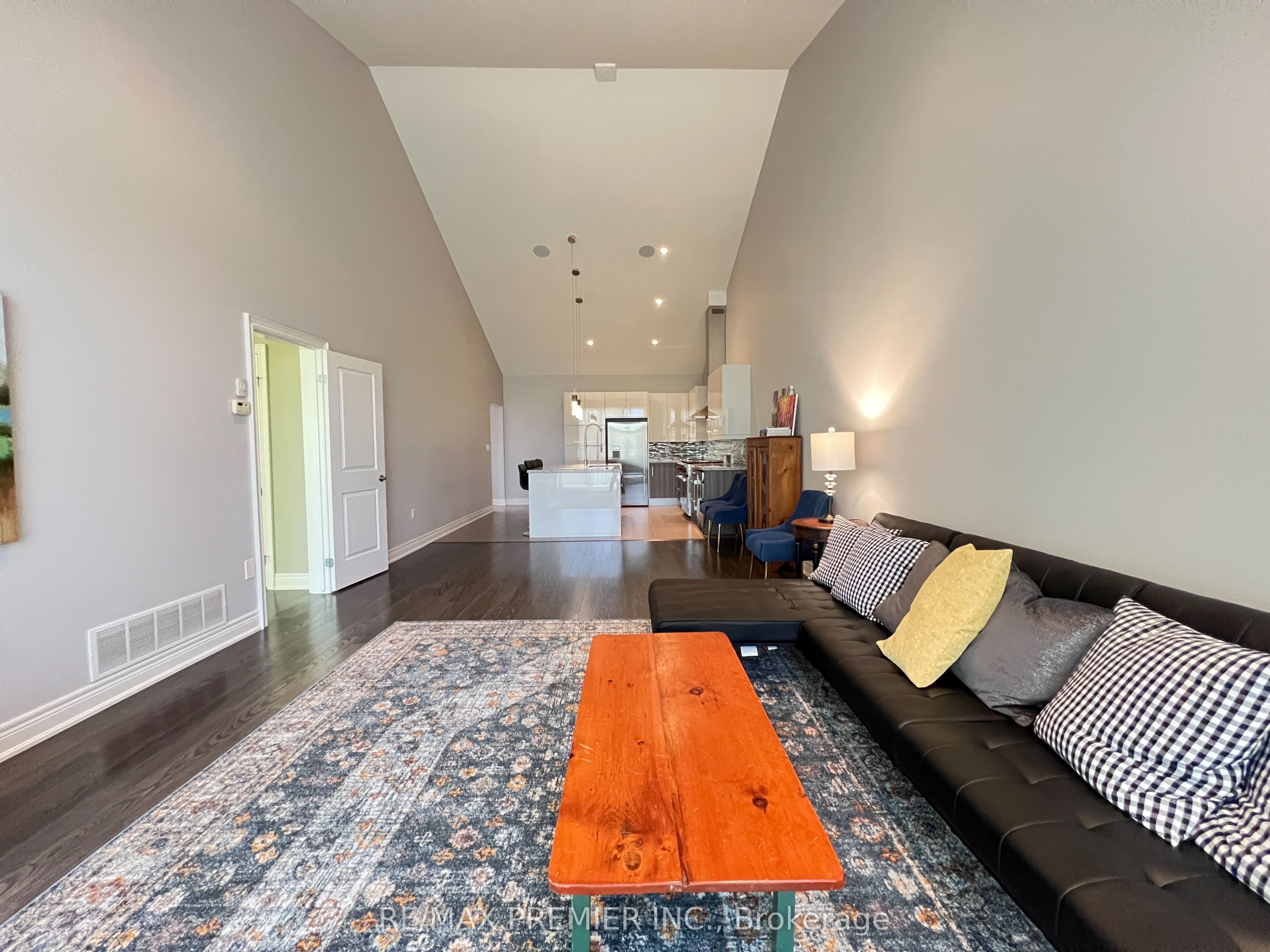 7673 Green Vista Gate 140 Property Photo 13