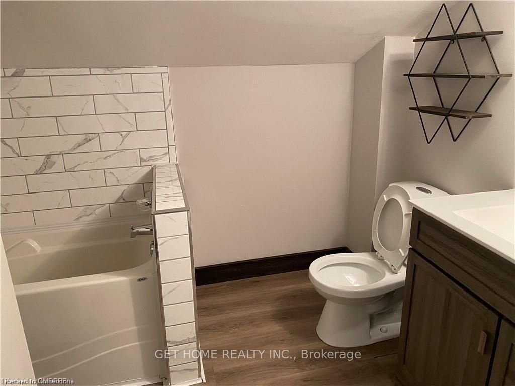 100 Lincoln Street Property Photo 12