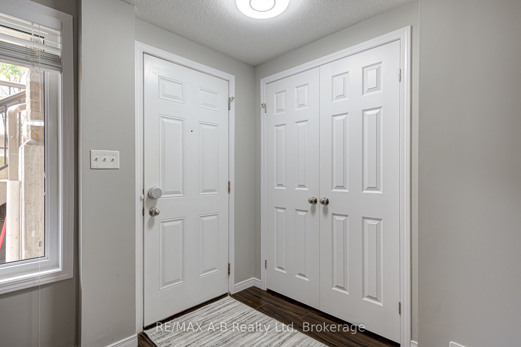242 Rachel Crescent H Property Photo 6