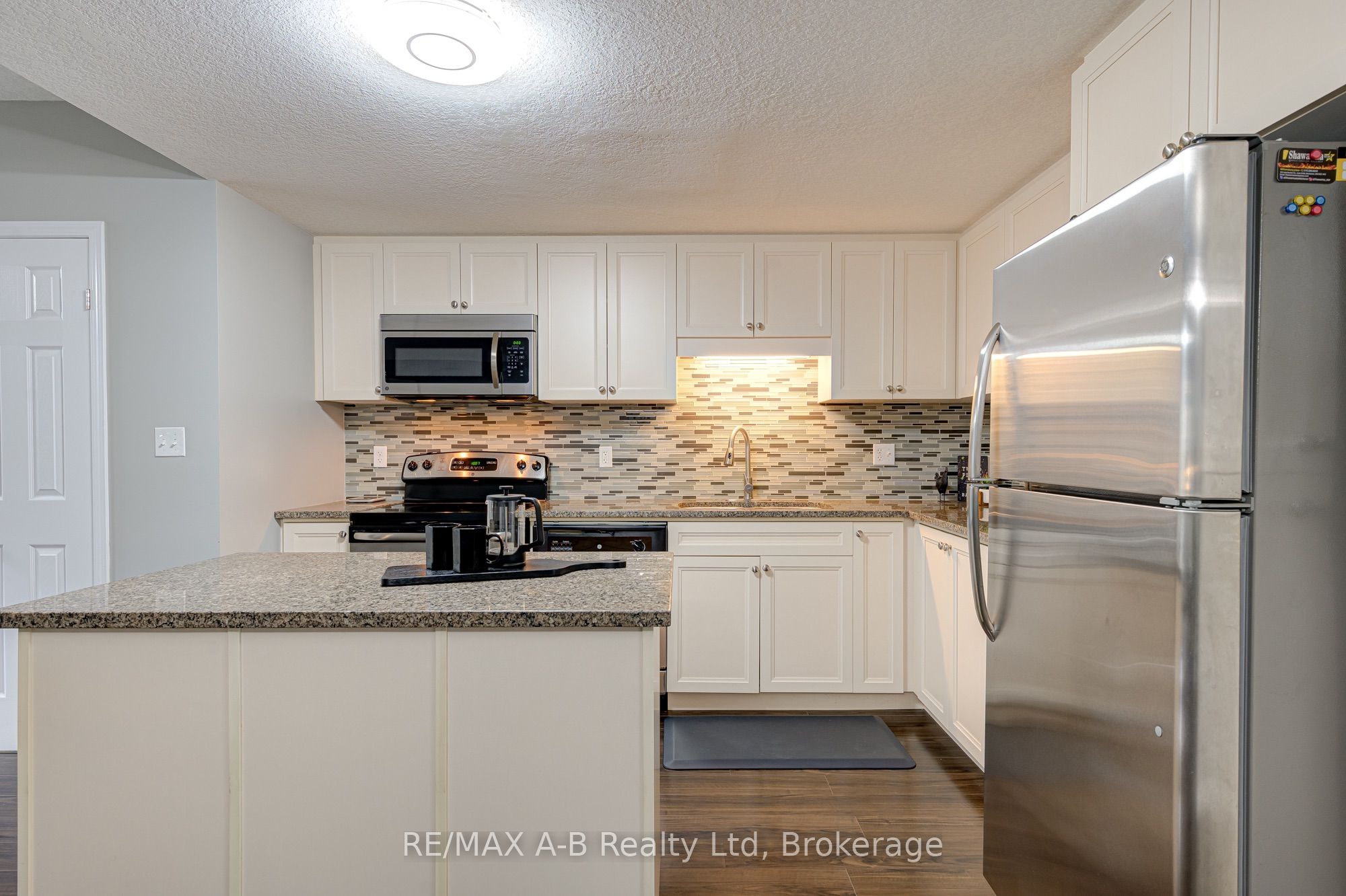 242 Rachel Crescent H Property Photo 14