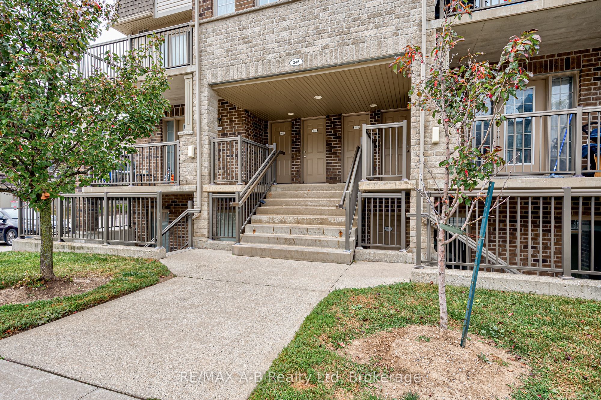 242 Rachel Crescent H Property Photo 28
