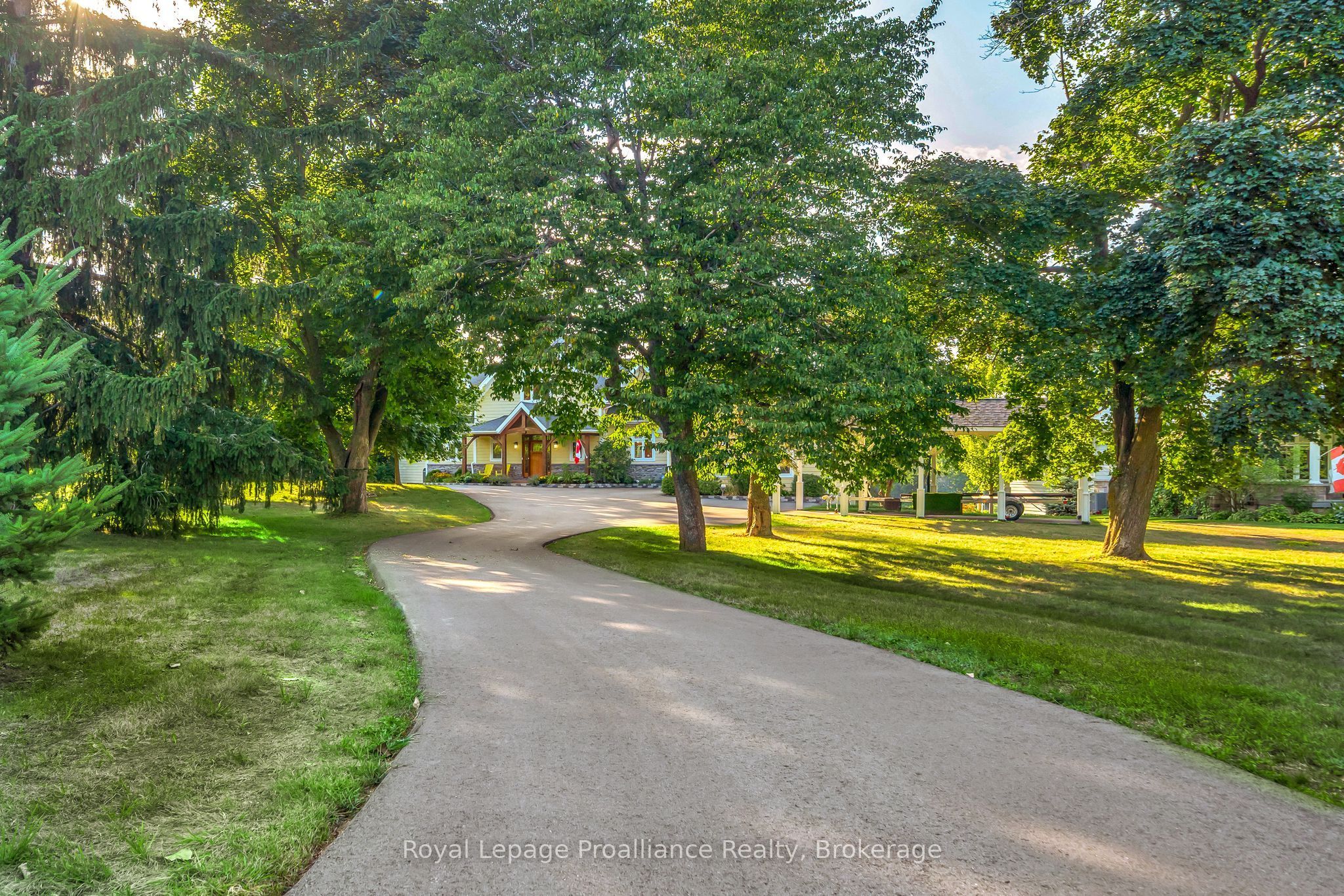 12698 Loyalist Parkway Property Photo 10