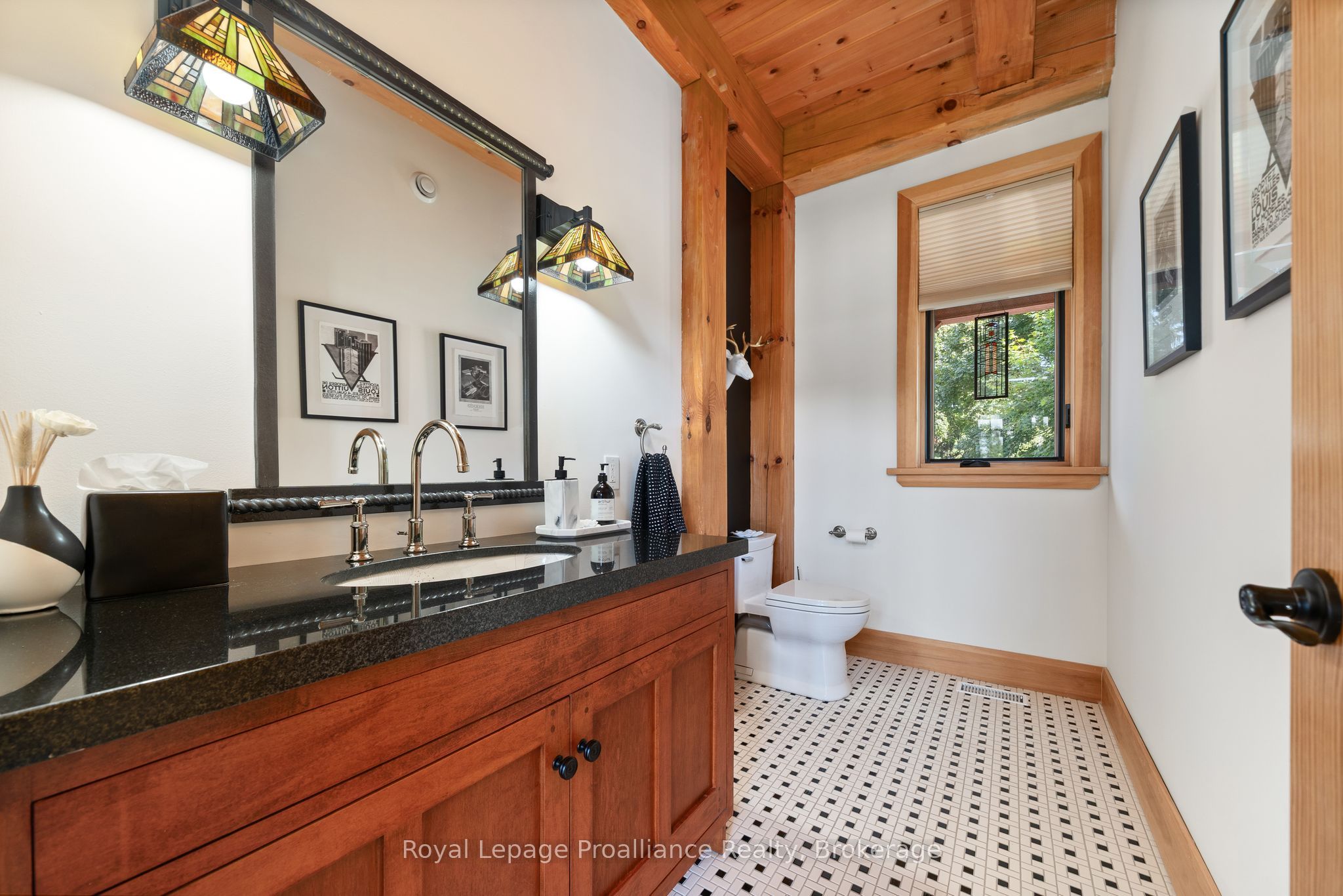 12698 Loyalist Parkway Property Photo 23