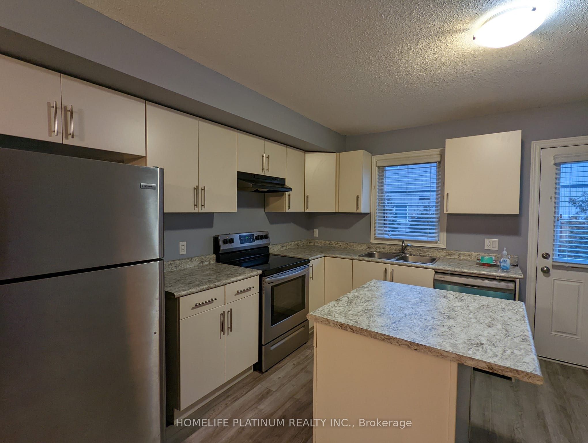 7768 Ascot Circle 43 Property Photo 13