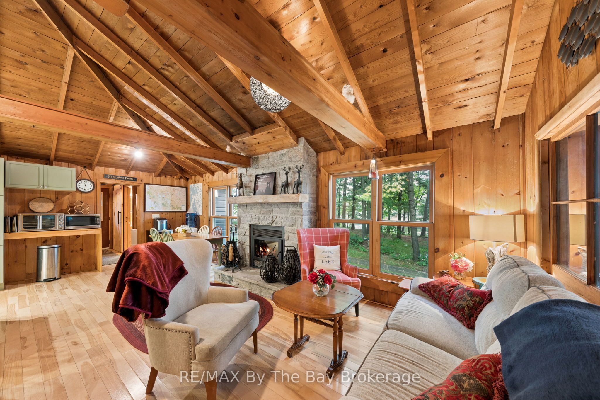 10158 Georgian Bay Shore Property Photo 14