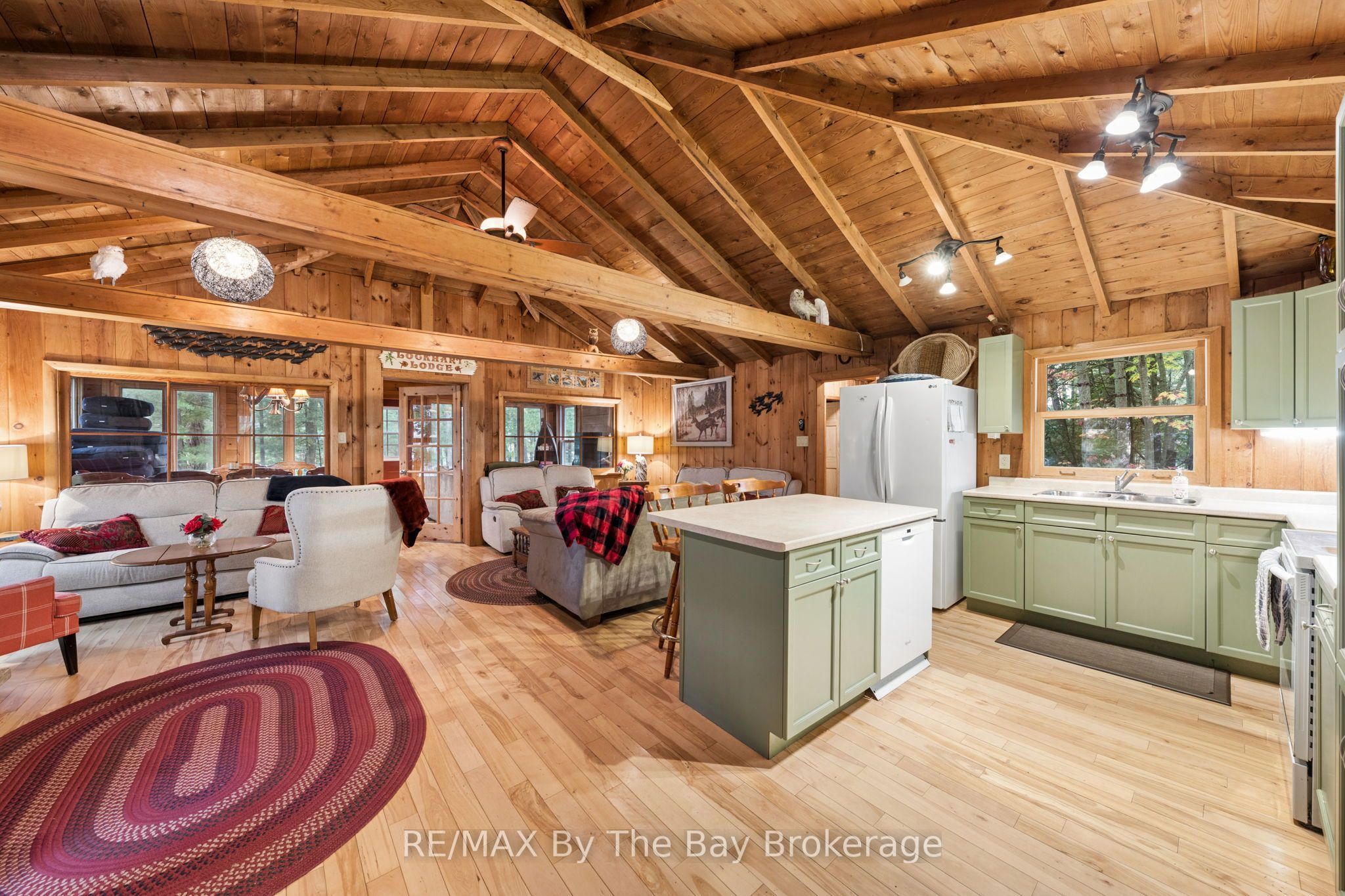 10158 Georgian Bay Shore Property Photo 15