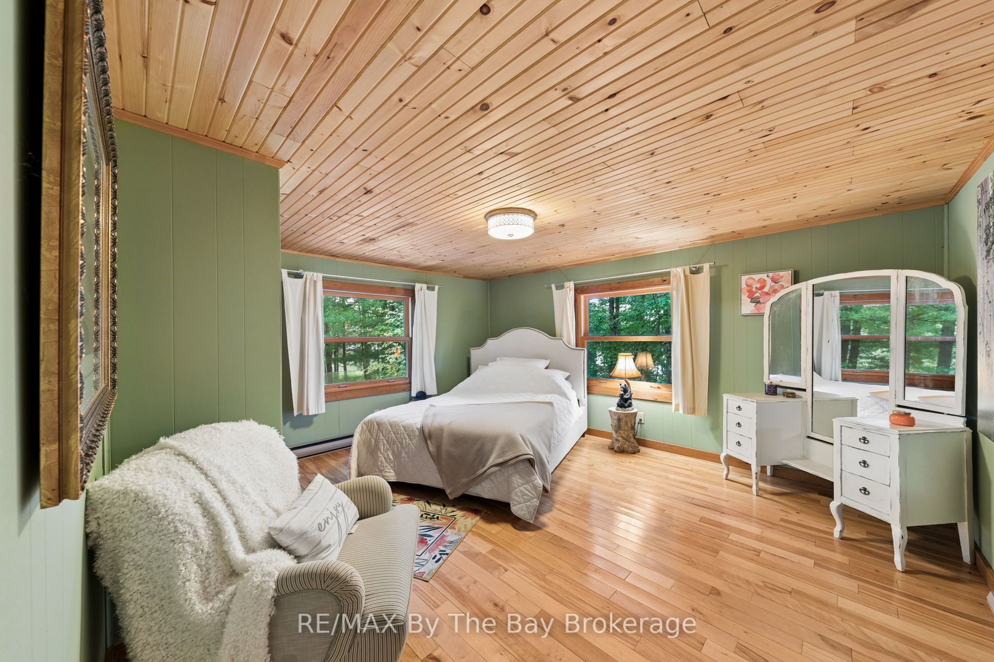 10158 Georgian Bay Shore Property Photo 20
