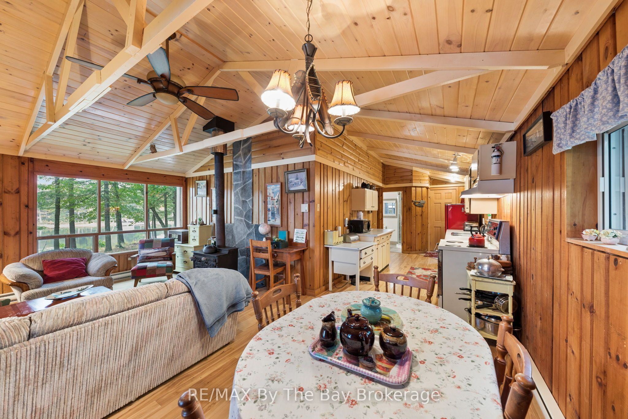 10158 Georgian Bay Shore Property Photo 36