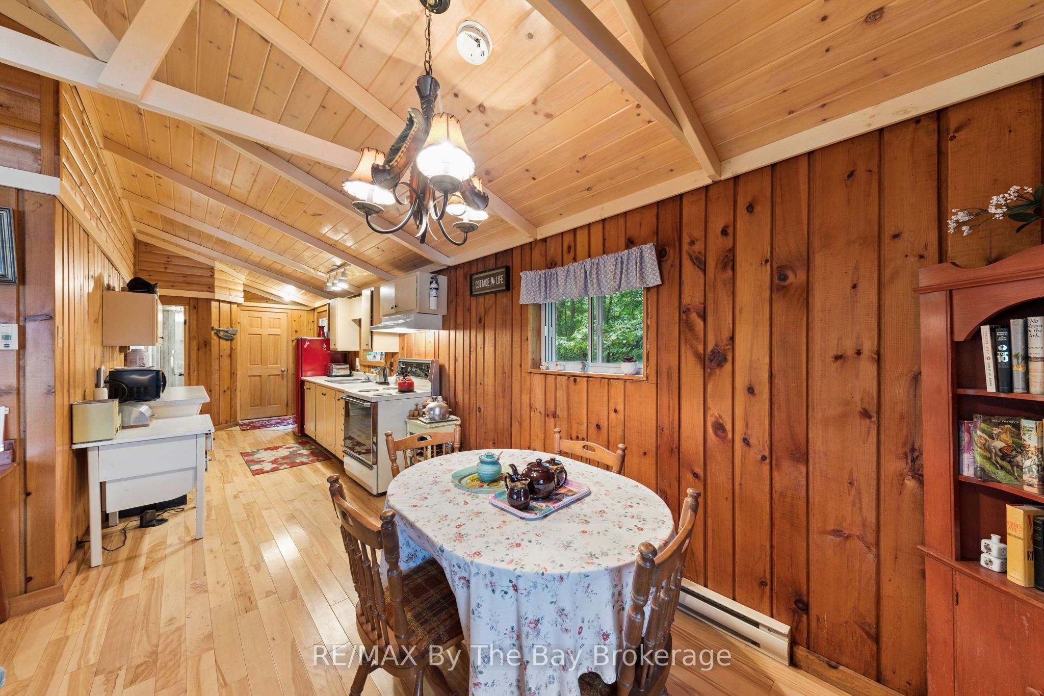 10158 Georgian Bay Shore Property Photo 39