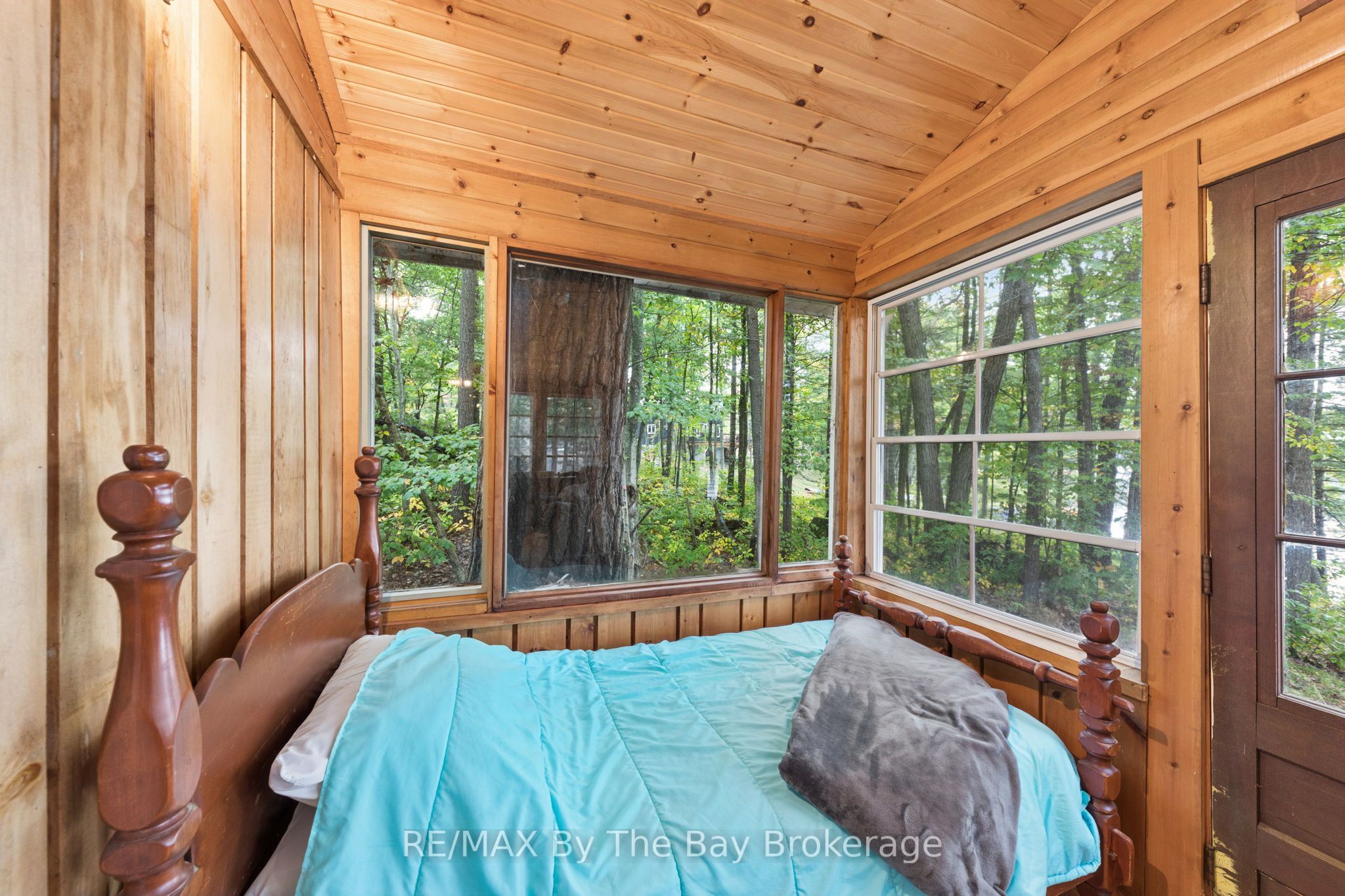 10158 Georgian Bay Shore Property Photo 43