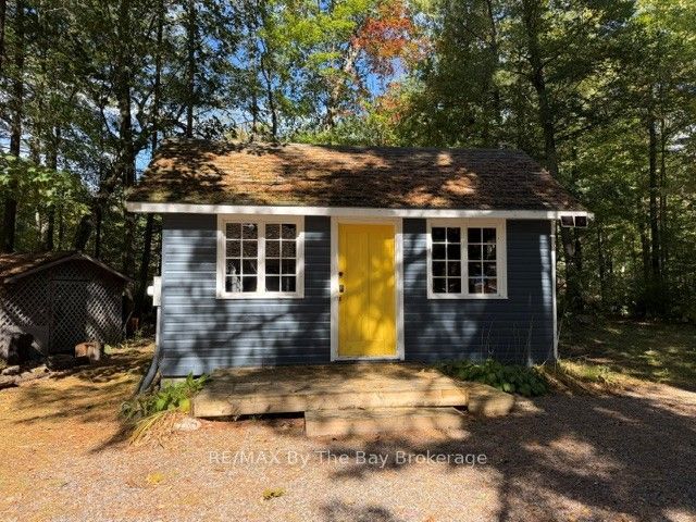 10158 Georgian Bay Shore Property Photo 46