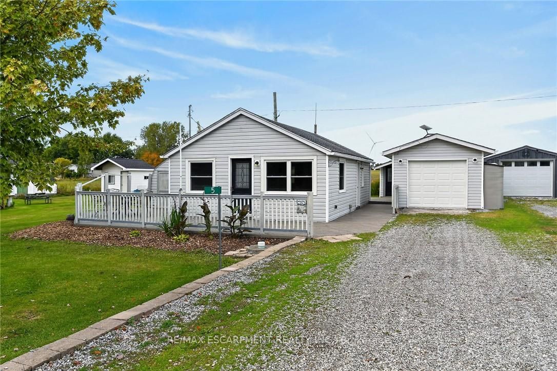 5 Willoway Lane Property Photo 1