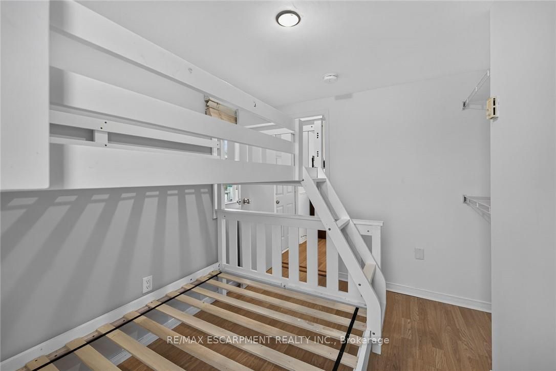 5 Willoway Lane Property Photo 18