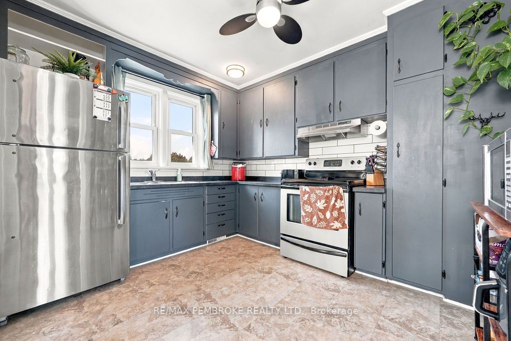 53 Doran Street Property Photo 8
