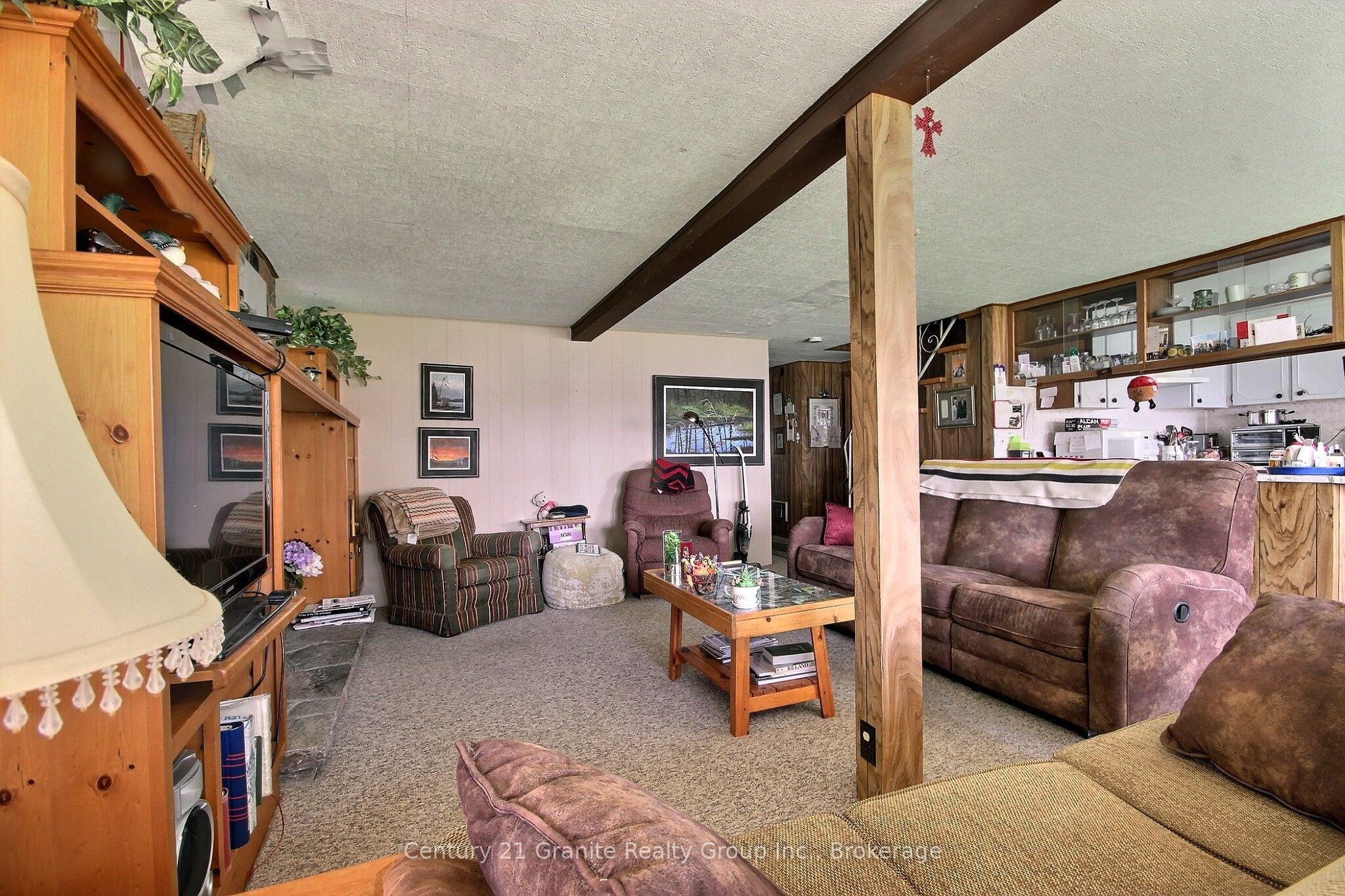 1051 Halls Lake Road Property Photo 5