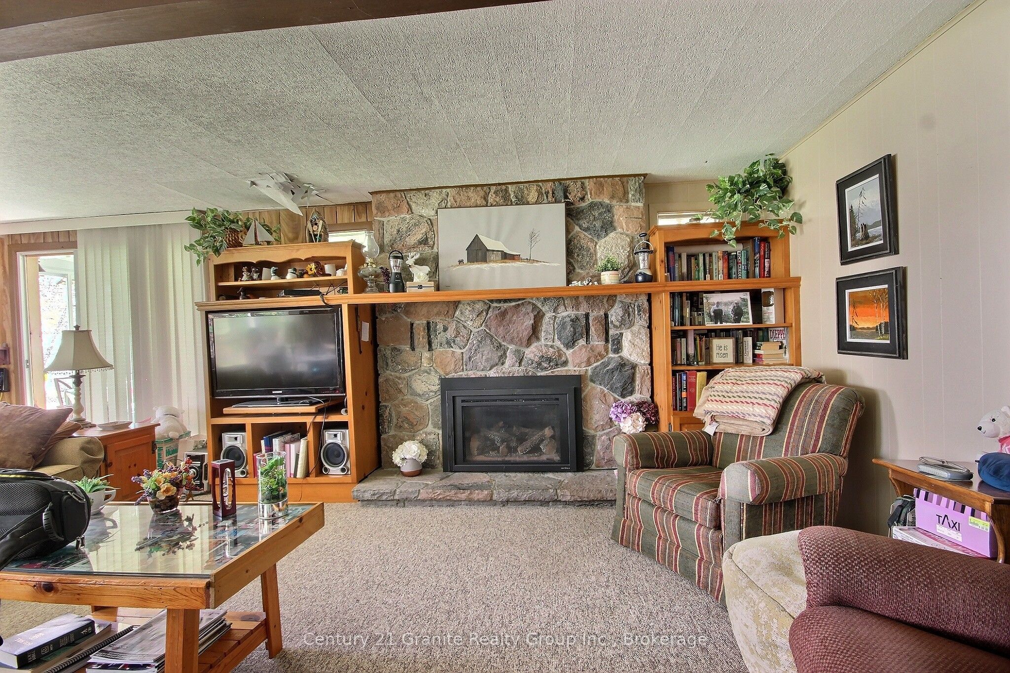 1051 Halls Lake Road Property Photo 6